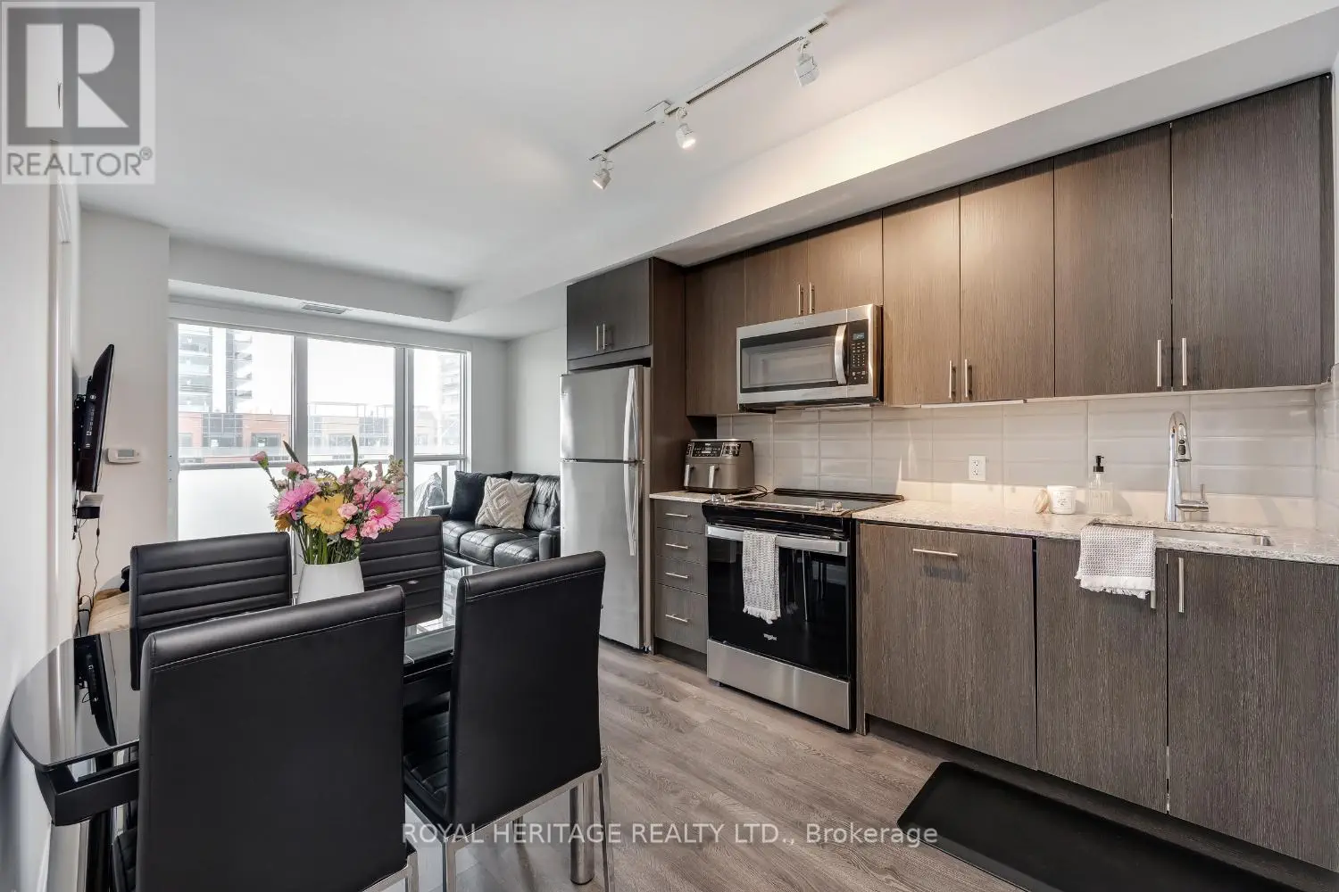 309 - 2550 Simcoe Street N, Oshawa, Ontario  L1L 0R5 - Photo 1 - E11972331
