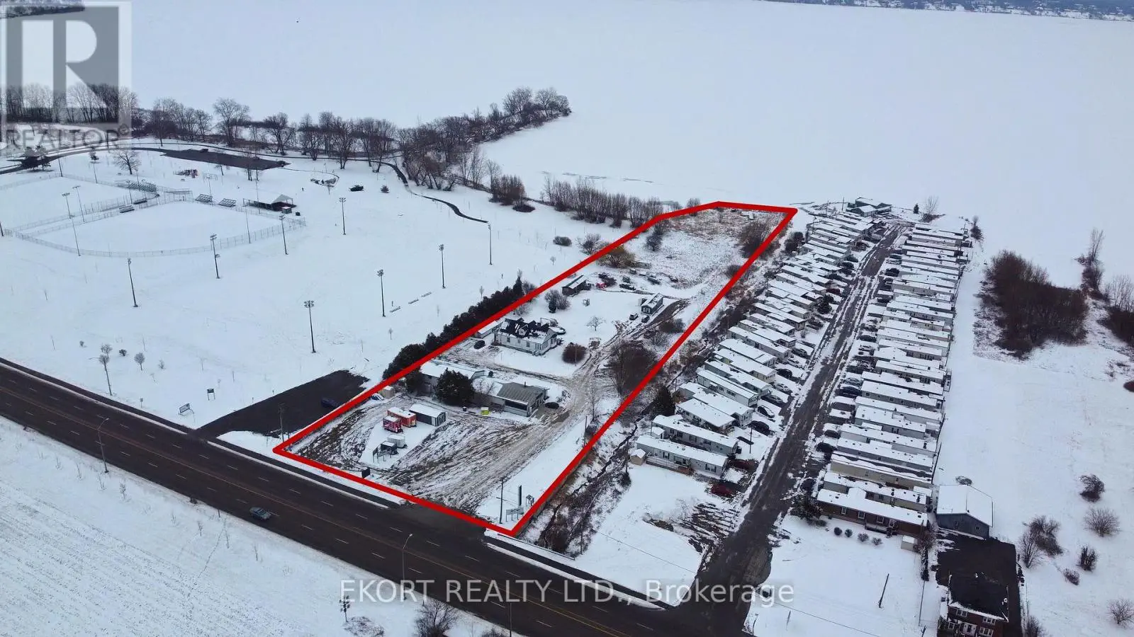323-325 Dundas Street E, Quinte West, Ontario  K8V 5W5 - Photo 2 - X11938185
