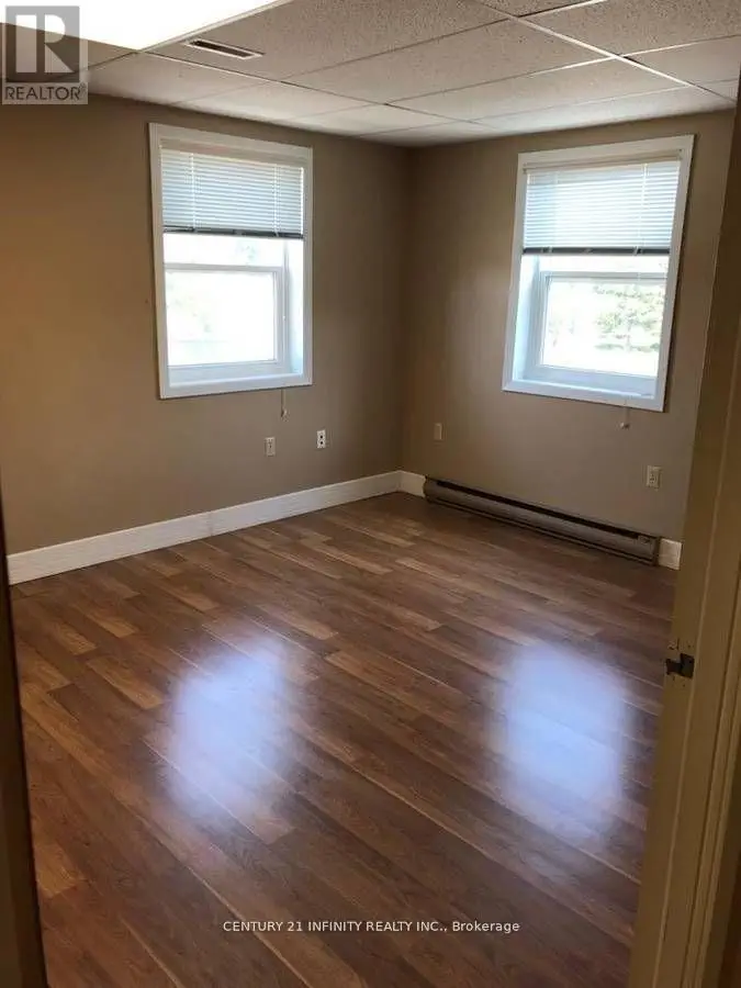 204 - 909 Simcoe Street N, Oshawa, Ontario  L1G 4W1 - Photo 3 - E11974855