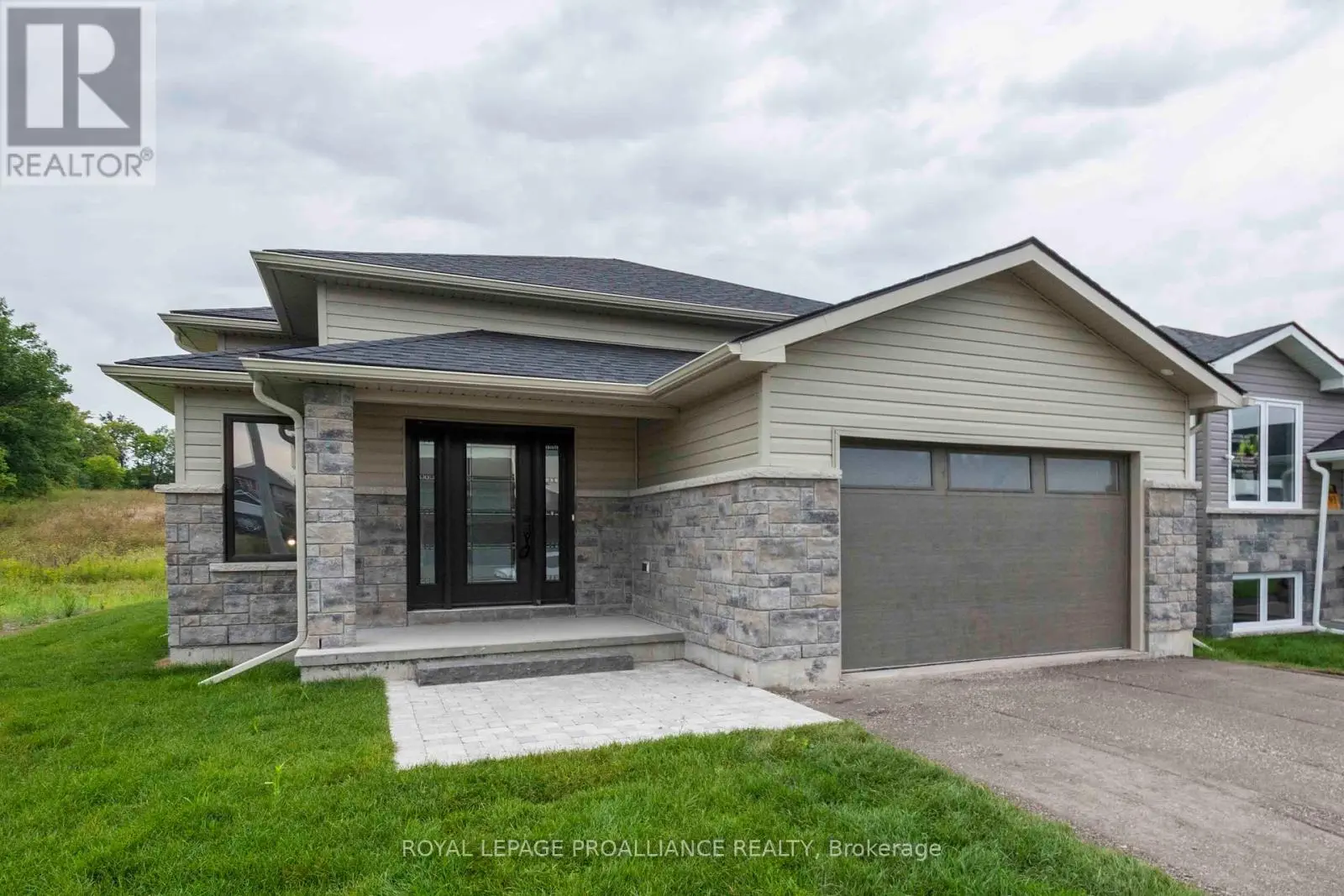 79 Meagan Lane, Quinte West, Ontario  K0K 2C0 - Photo 2 - X11982794