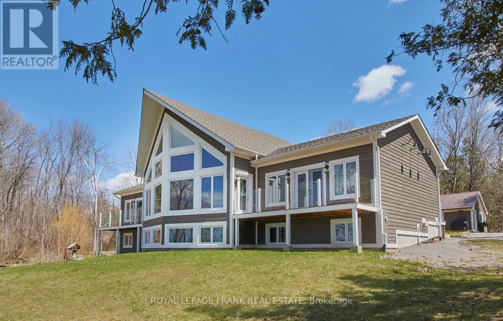 2269 Mccracken's Landing Road, Douro-Dummer, Ontario  K0L 2H0 - Photo 3 - X11985136