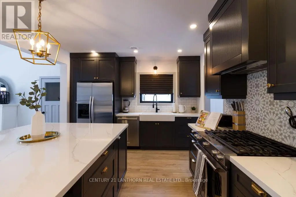 39 Fawcett Avenue, Prince Edward County, Ontario  K0K 2T0 - Photo 1 - X11979831