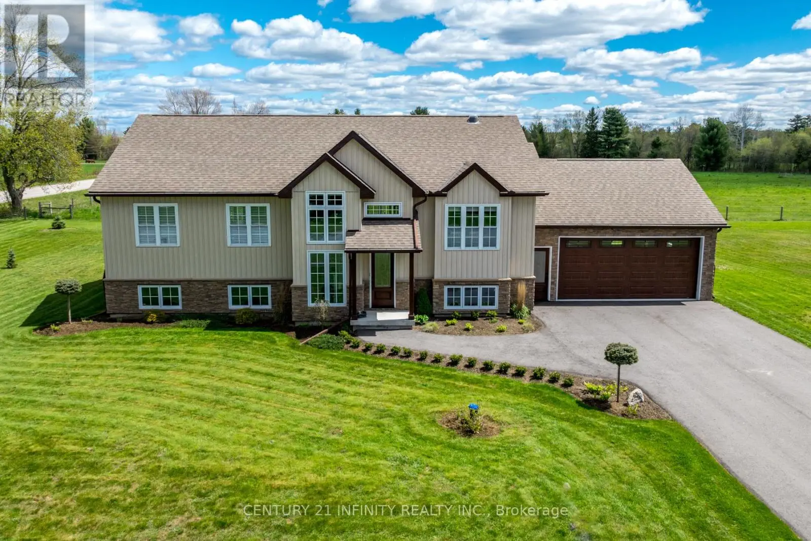 240 Burnt River Road, Kawartha Lakes, Ontario  K0M 1K0 - Photo 1 - X11988708