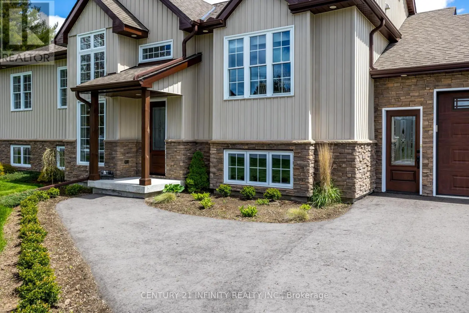 240 Burnt River Road, Kawartha Lakes, Ontario  K0M 1K0 - Photo 3 - X11988708