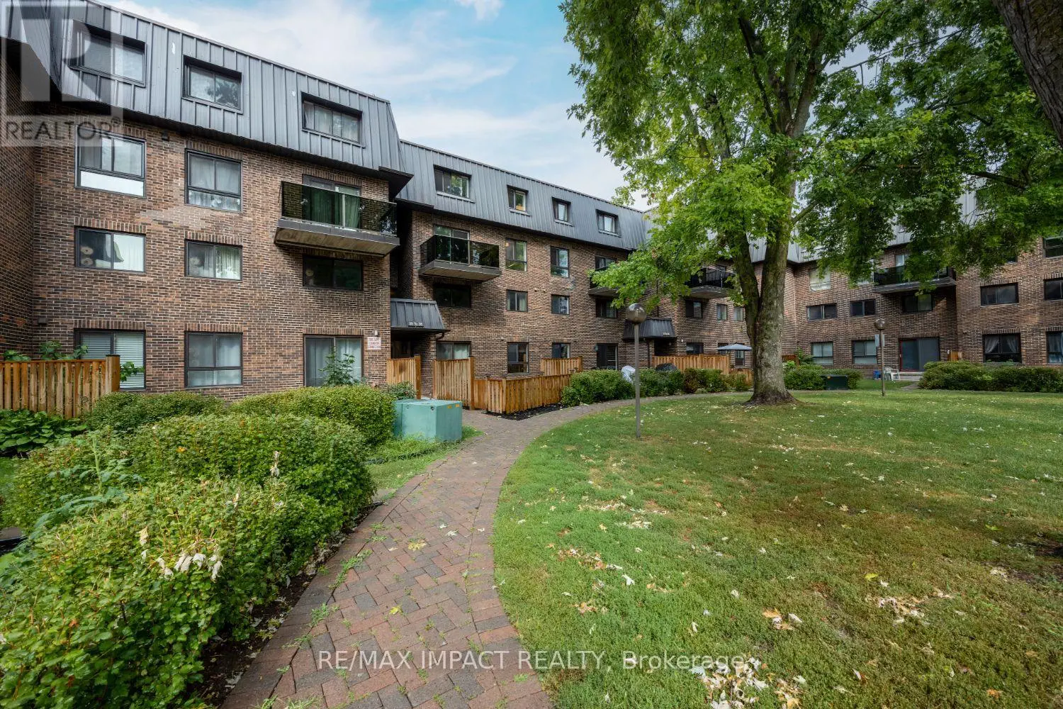 31 - 43 Taunton Road E, Oshawa, Ontario  L1G 3T6 - Photo 3 - E11988892