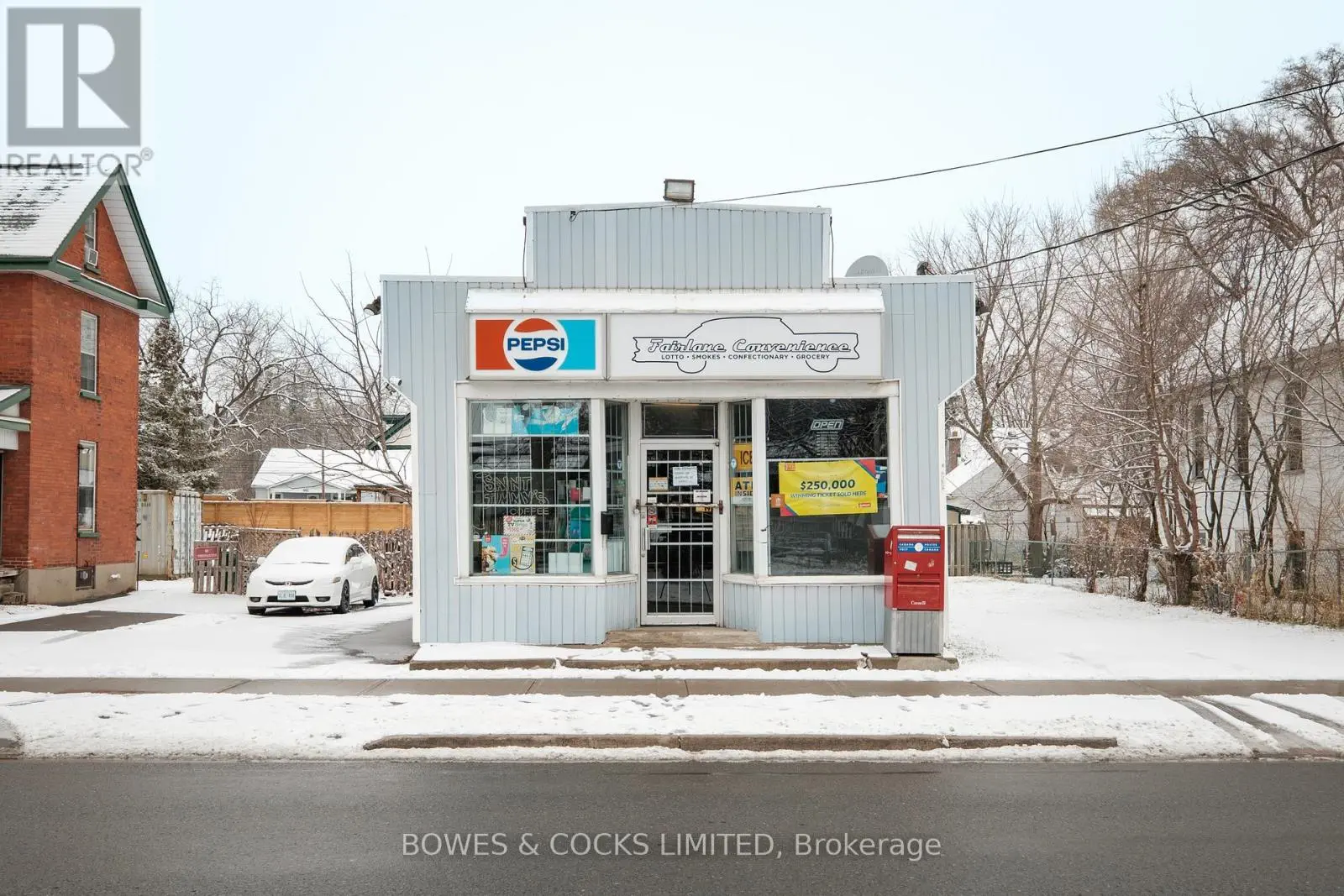 634 Chamberlain Street, Peterborough Central, Ontario  K9J 4M1 - Photo 1 - X11989105
