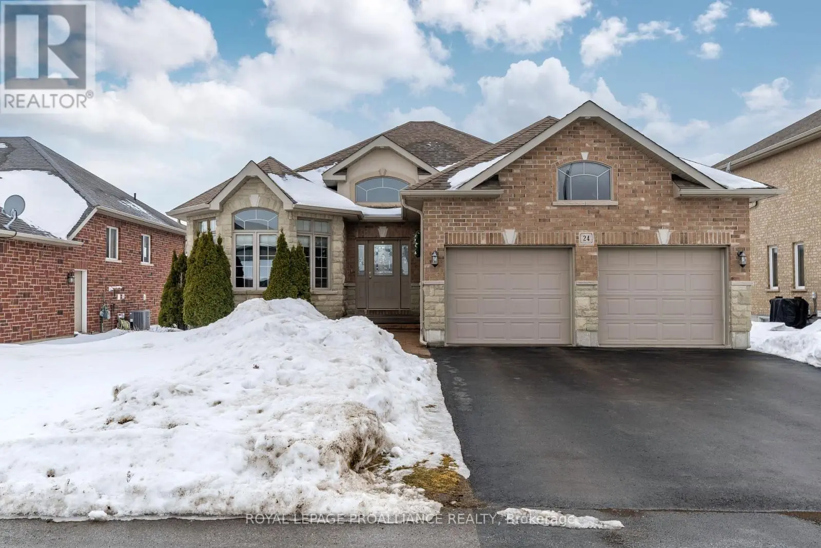 24 Hampton Ridge Drive, Belleville, Ontario  K8N 5N1 - Photo 1 - X11990959