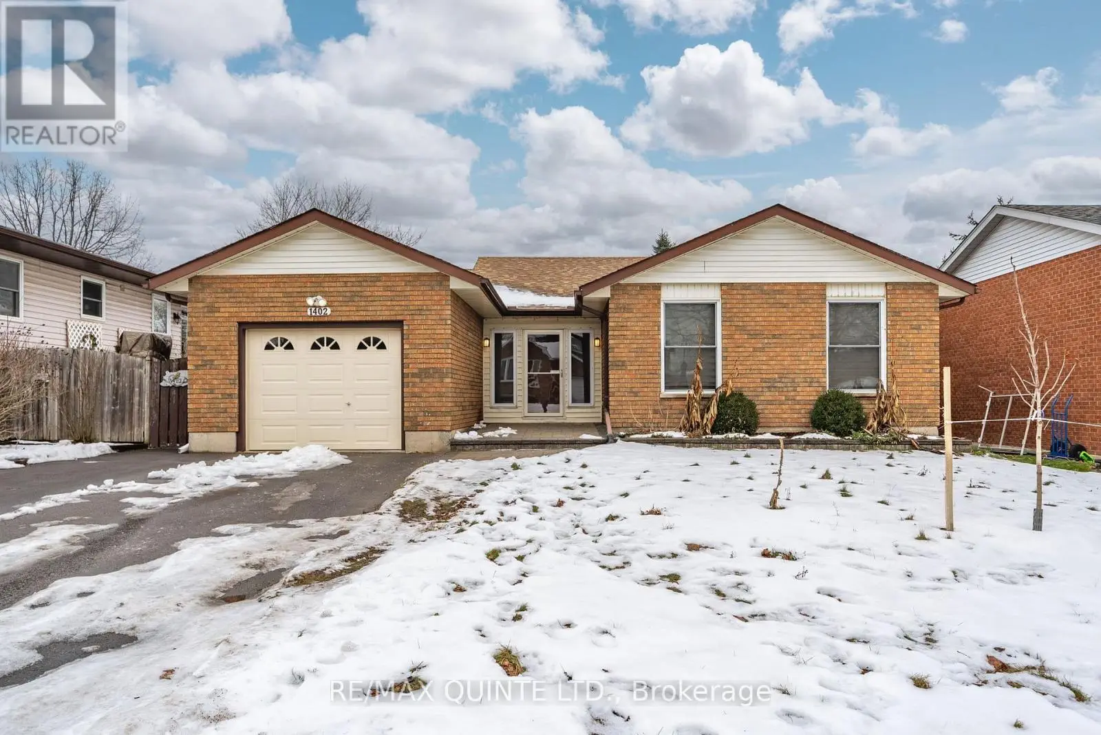 1402 Clearview Drive, Peterborough West, Ontario  K9K 1Z8 - Photo 2 - X11991250