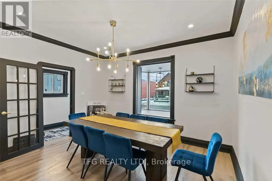 89 Bond Street W, Oshawa, Ontario  L1G 1A6 - Photo 2 - E11993795