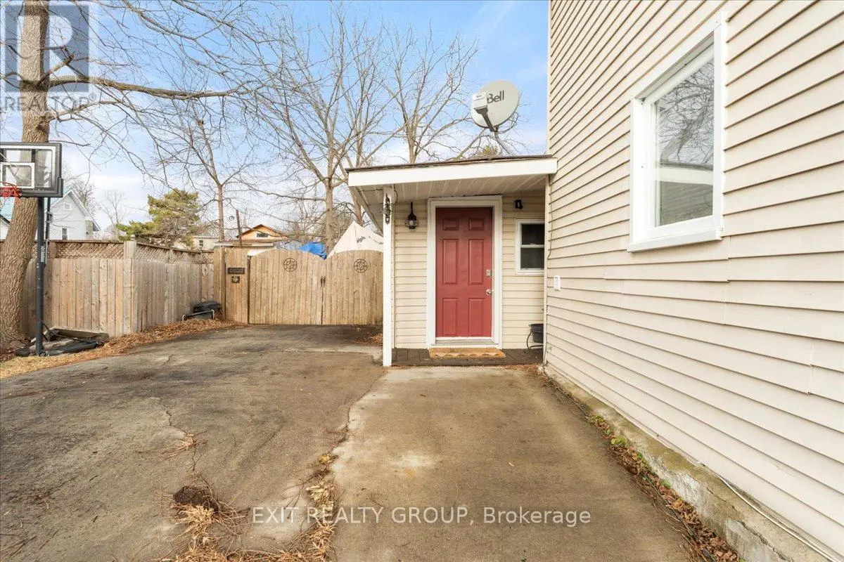 391 Thomas Street, Deseronto, Ontario  K0K 1X0 - Photo 3 - X11994078
