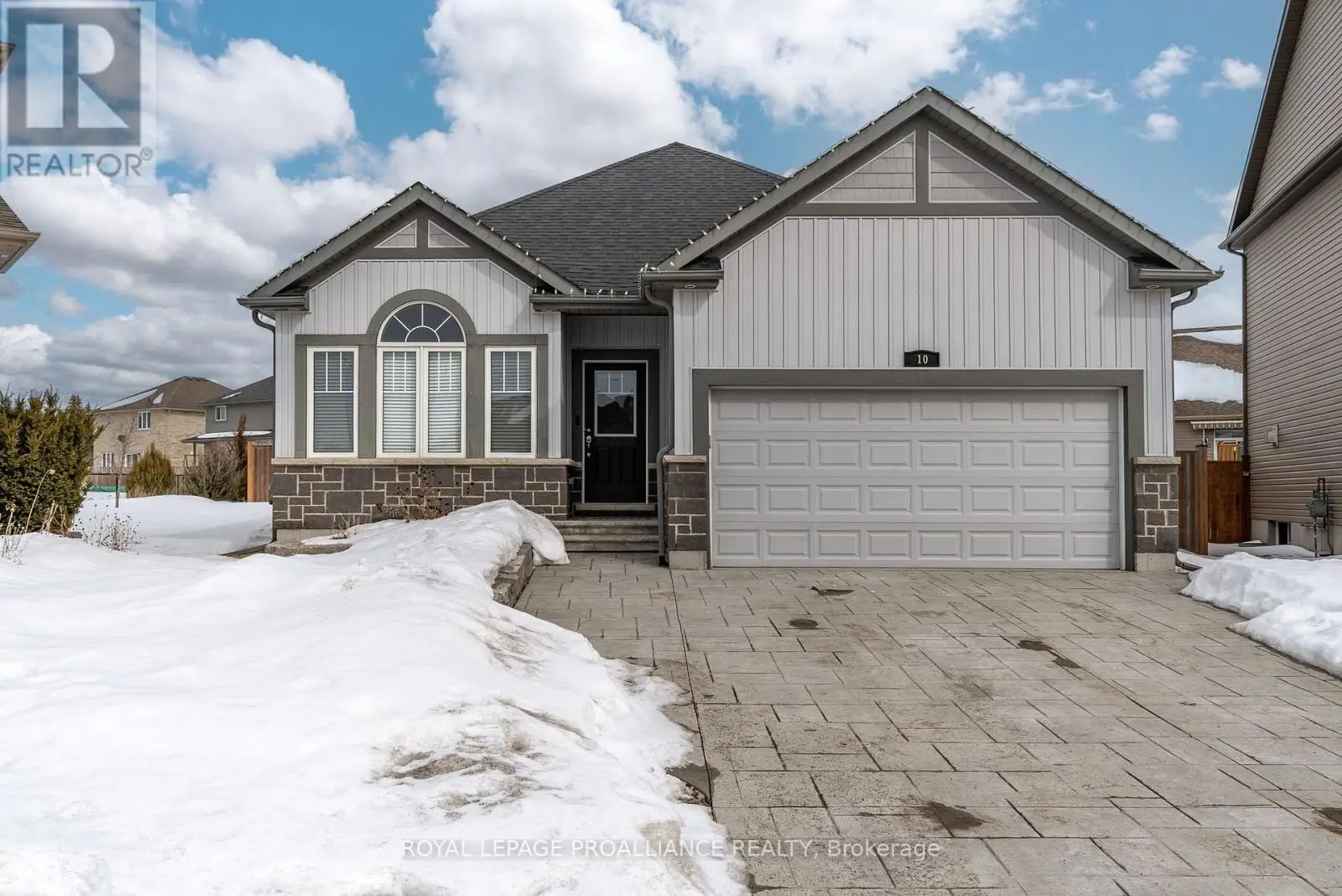 10 Walnut Crescent, Belleville, Ontario  K8N 0E3 - Photo 2 - X11999809