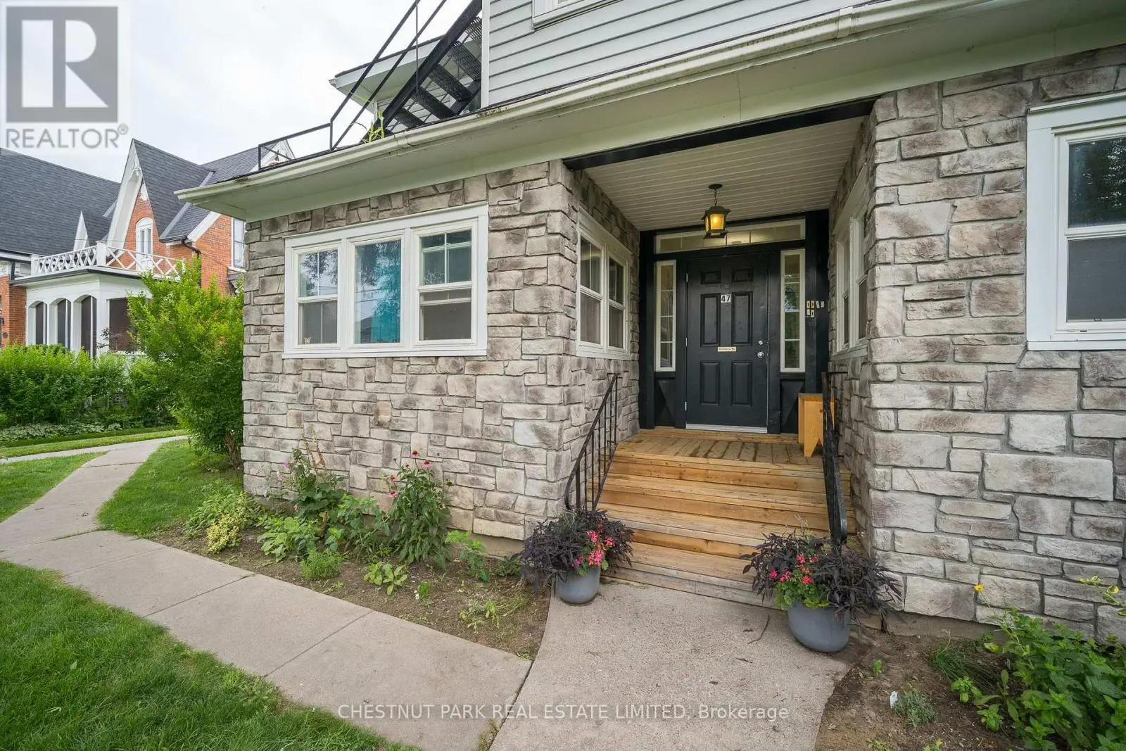 47 King Street, Prince Edward County, Ontario  K0K 2T0 - Photo 3 - X12003211