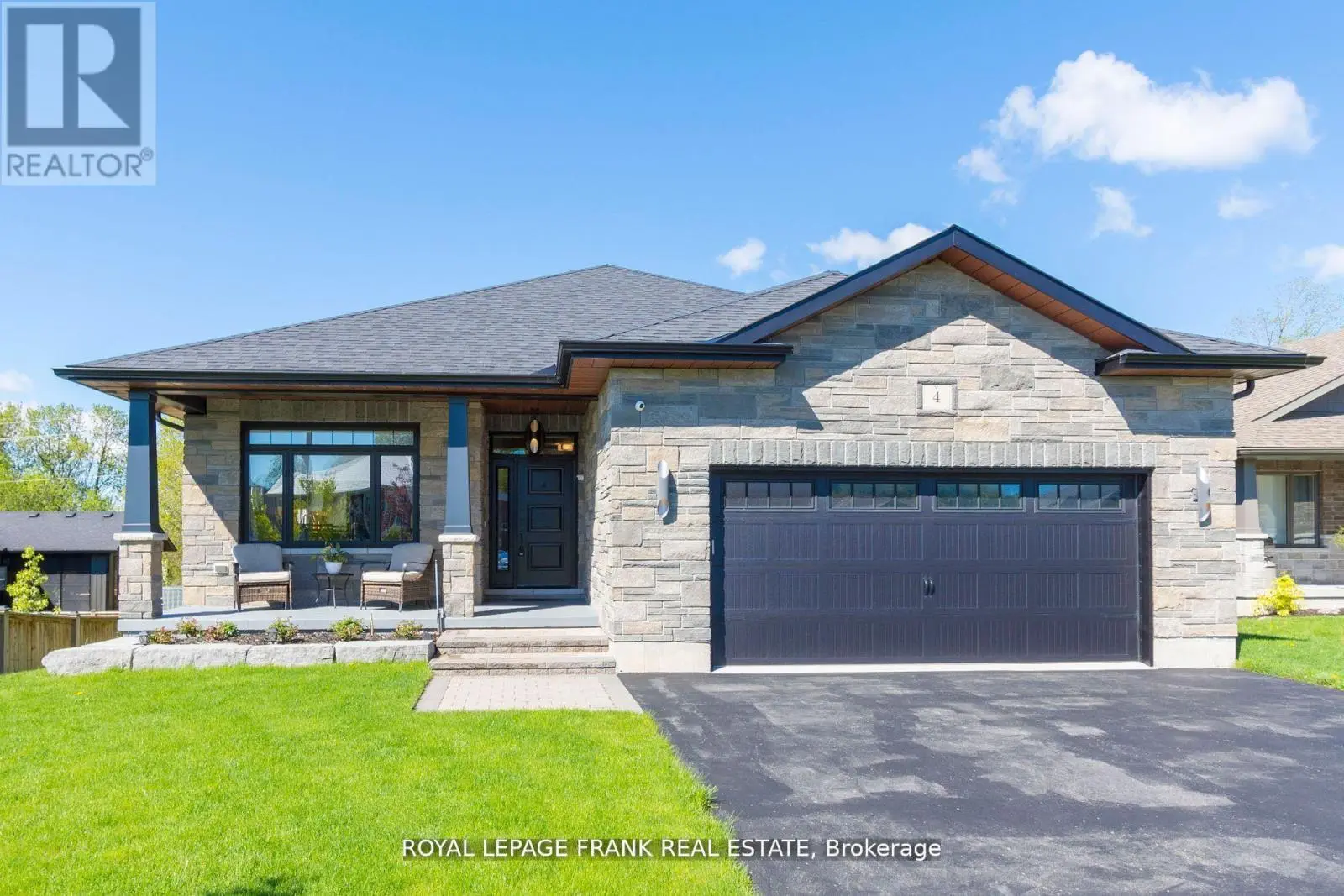4 SPARTAN COURT, Quinte West, Ontario