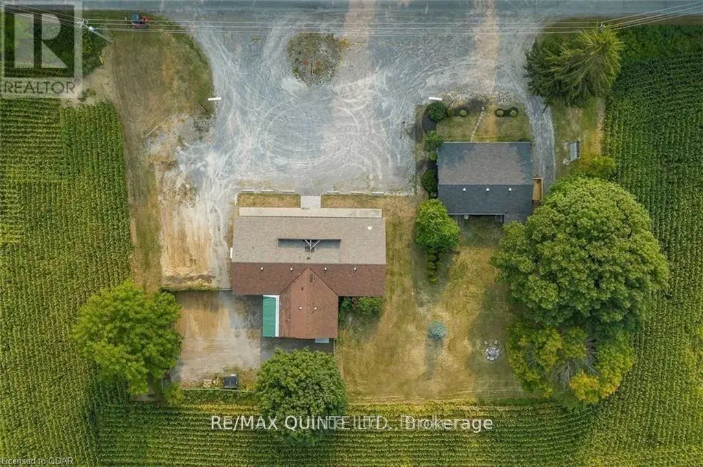 2052 County Road 18, Prince Edward County, Ontario  K0K 2T0 - Photo 1 - X12004742