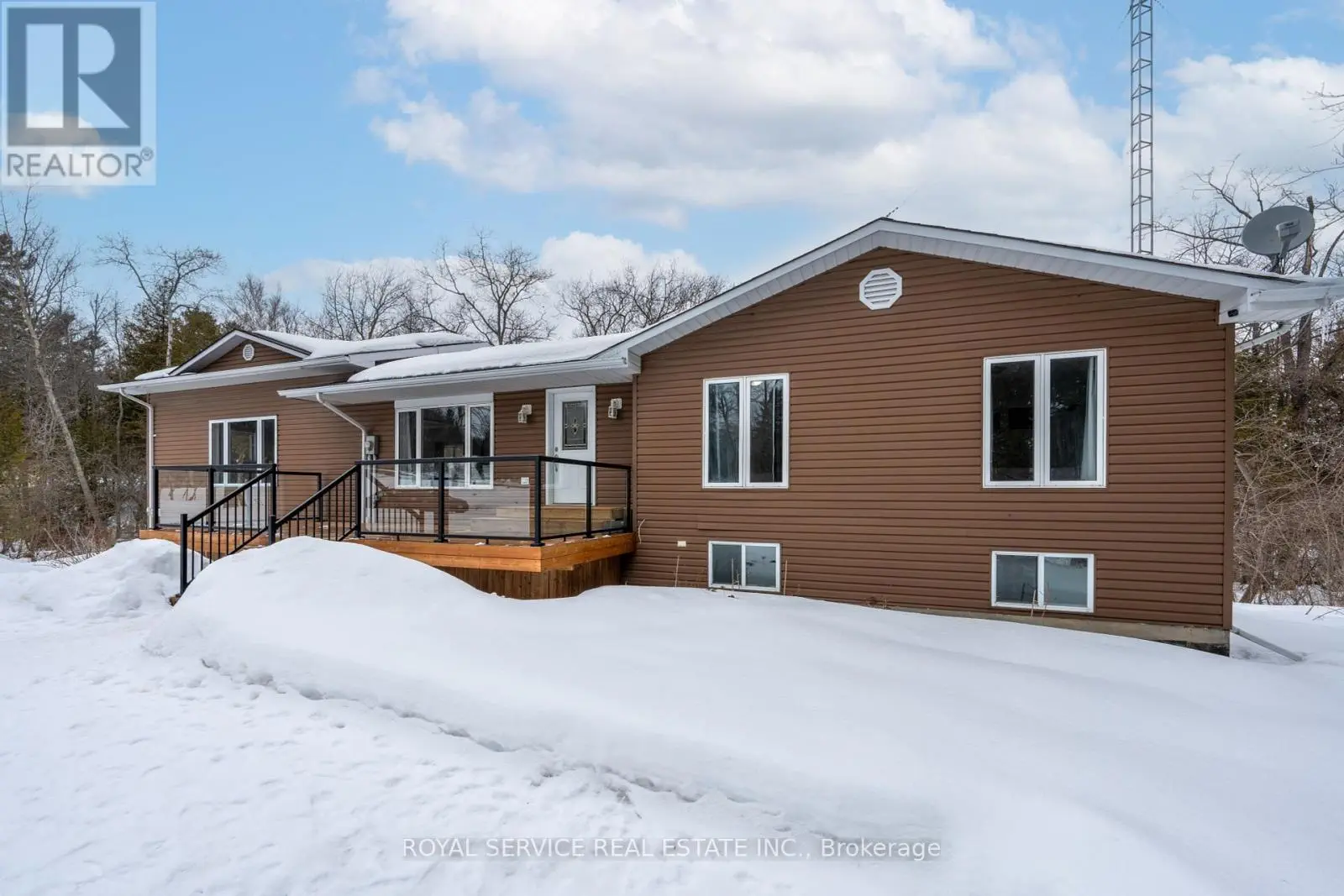 5506 Rice Lake Scenic Drive, Hamilton Township, Ontario  K0K 2E0 - Photo 2 - X12006124