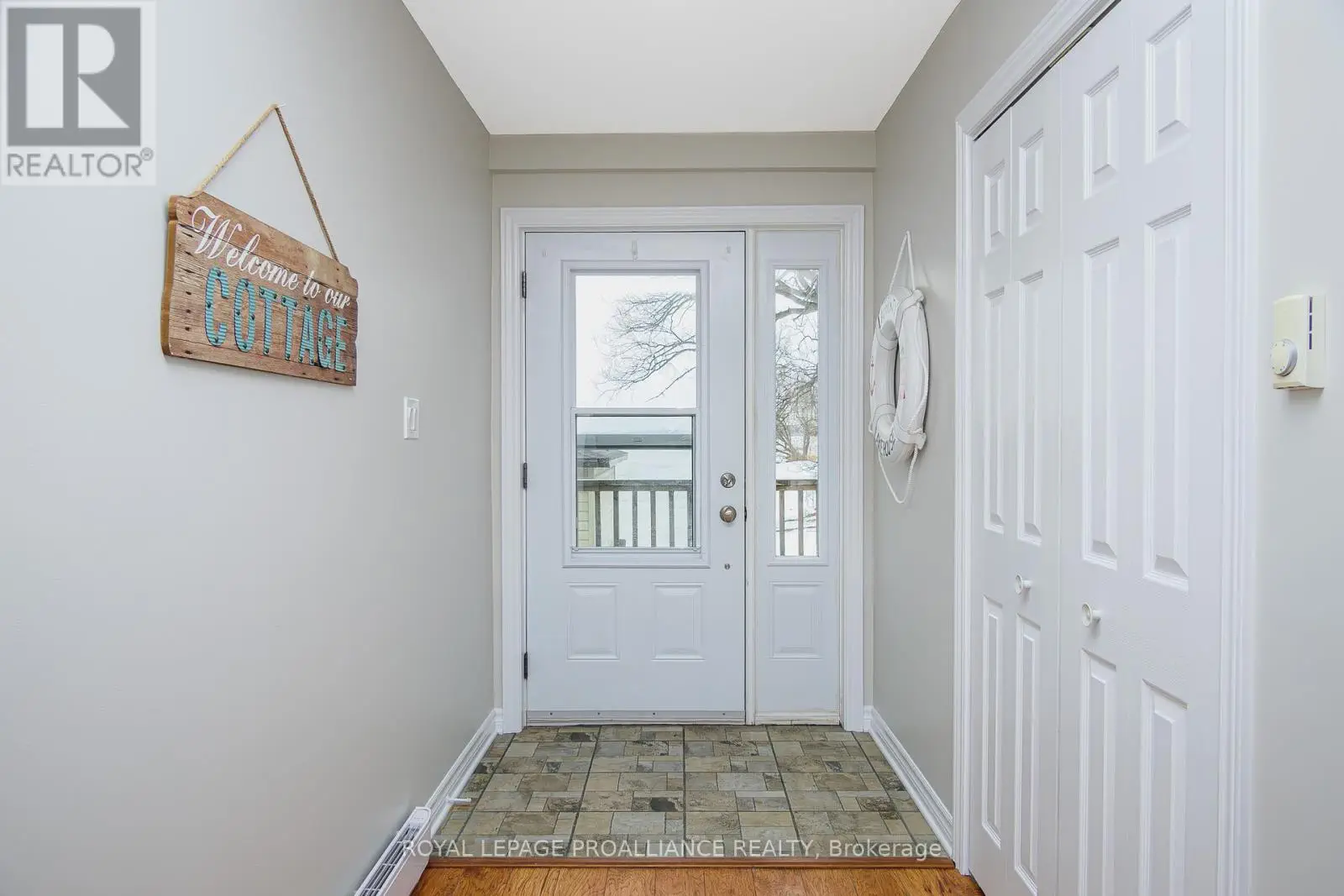 541g South Shore Road, Greater Napanee, Ontario  K7R 3K7 - Photo 3 - X12006229