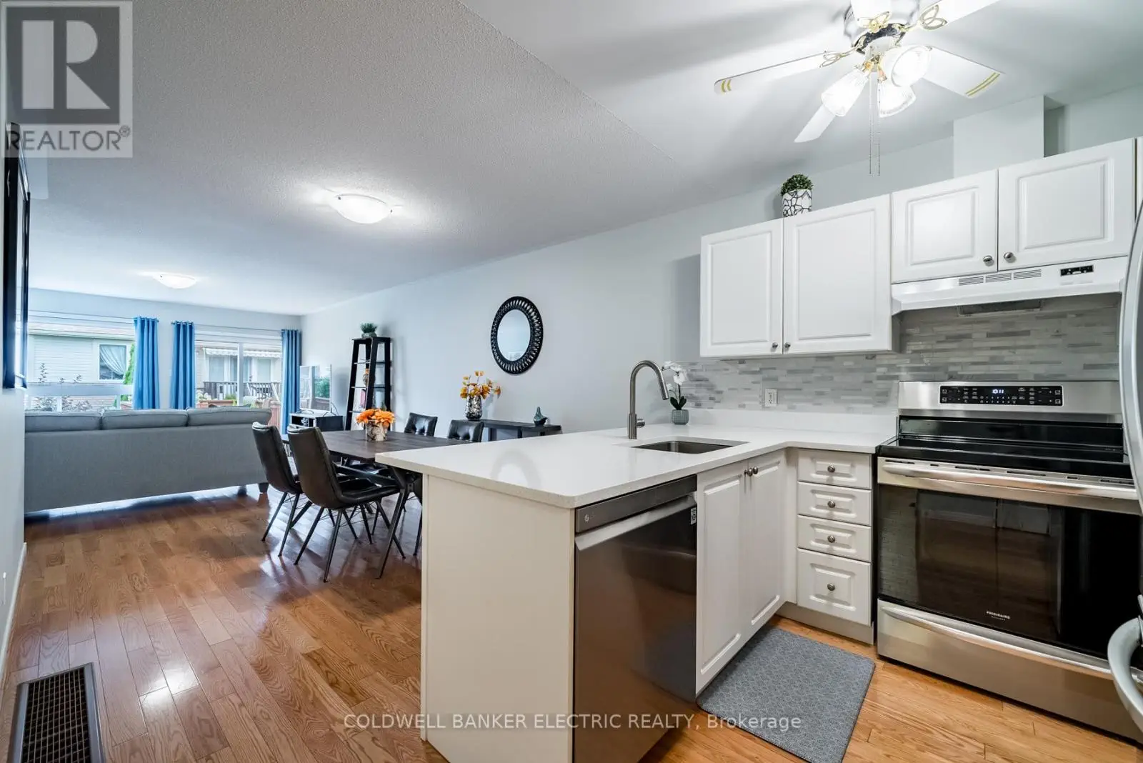 10 - 861 Wentworth Street, Peterborough West, Ontario  K9J 8R7 - Photo 2 - X12006493