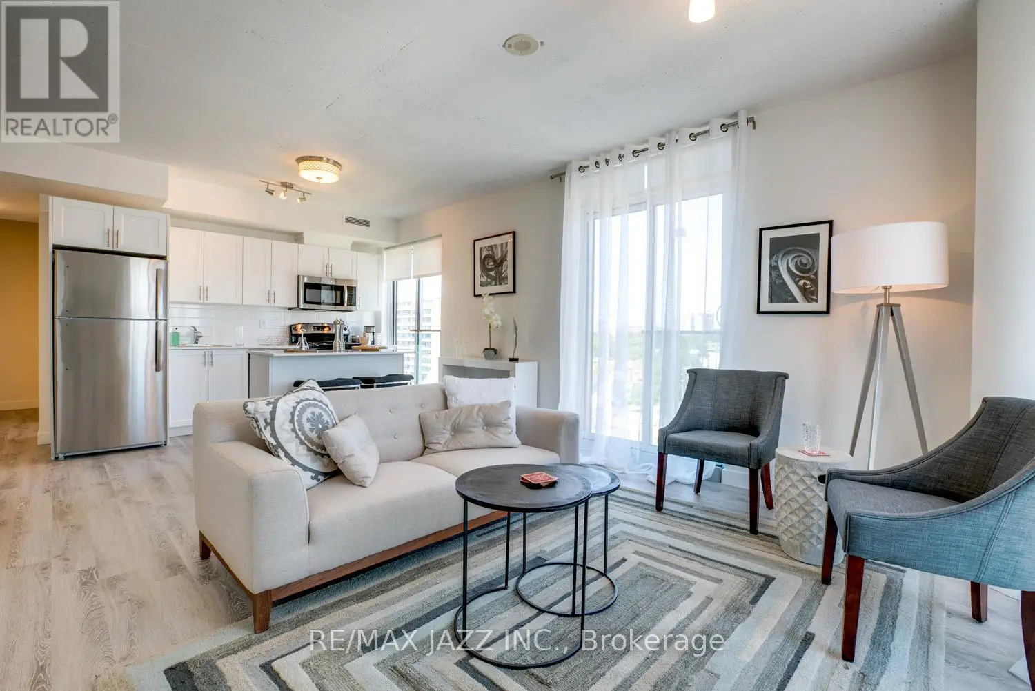 1206 - 100 Bond Street E, Oshawa, Ontario  L1G 0E6 - Photo 1 - E12009285