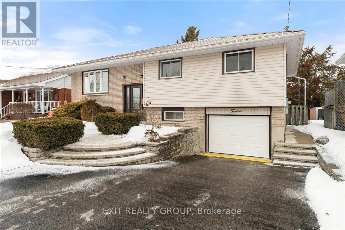 12 Chown Crescent, Belleville, Ontario  K8P 4P9 - Photo 3 - X12011066