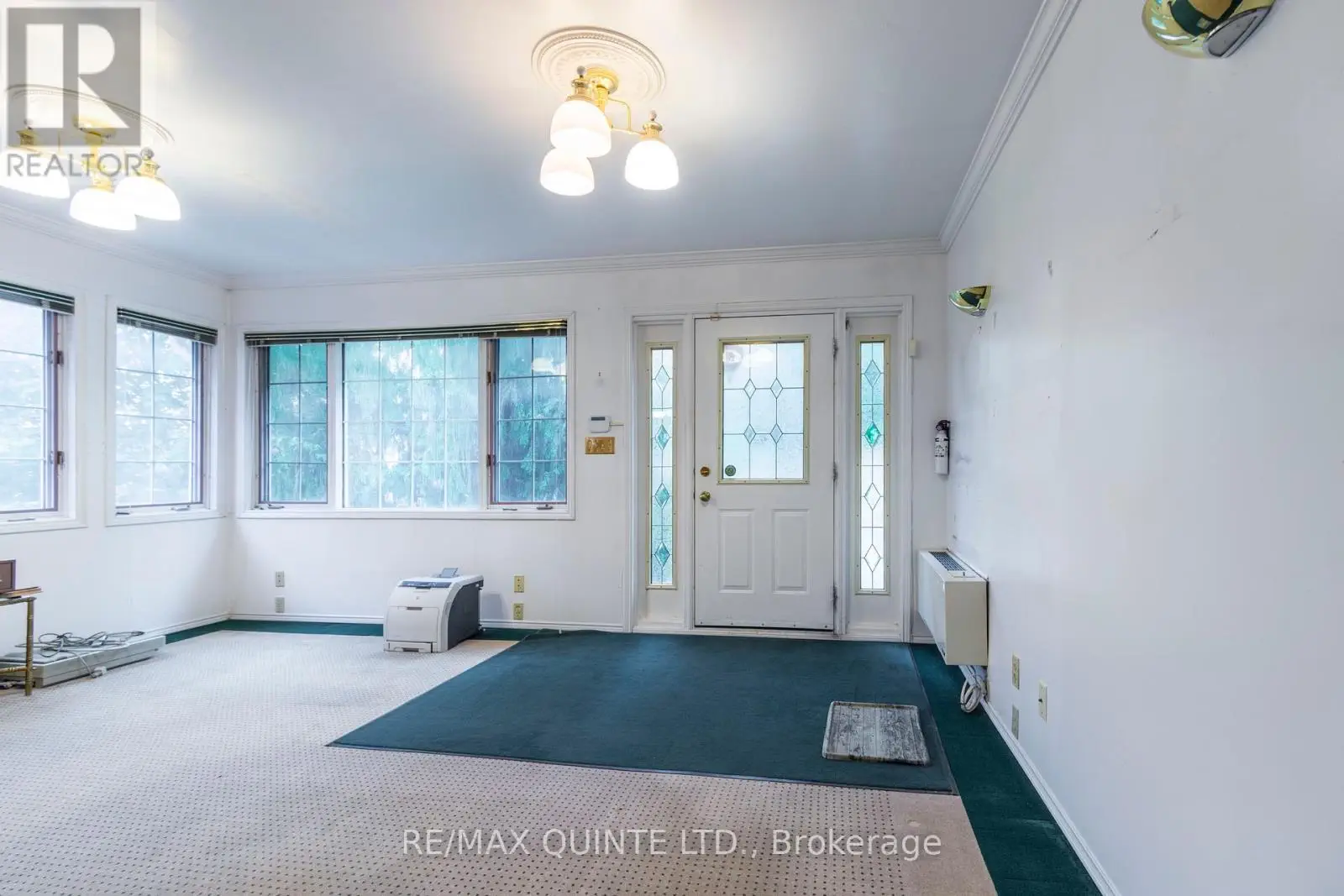 287 John Street, Belleville, Ontario  K8N 3G4 - Photo 3 - X12012636