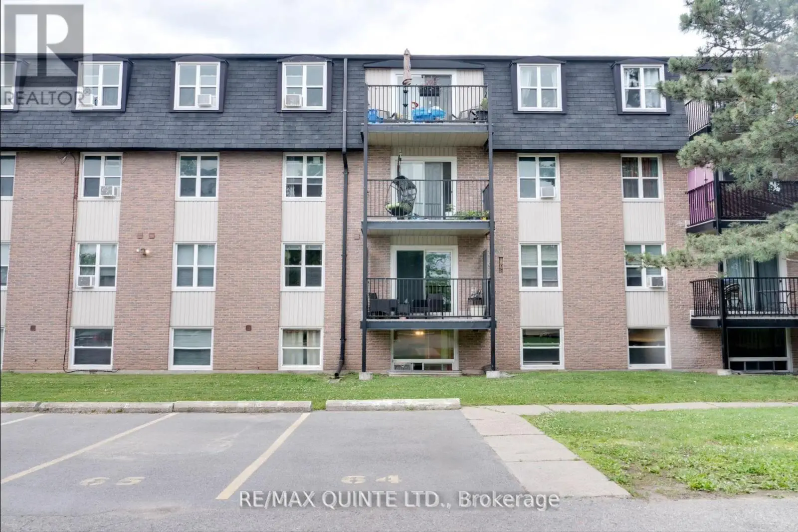205 - 80 Grier Street, Belleville, Ontario  K8P 3A3 - Photo 3 - X12012691