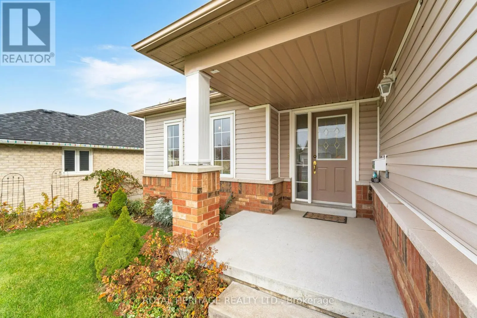1734 Ravenwood Drive, Peterborough West, Ontario  K9K 2P6 - Photo 3 - X12015133