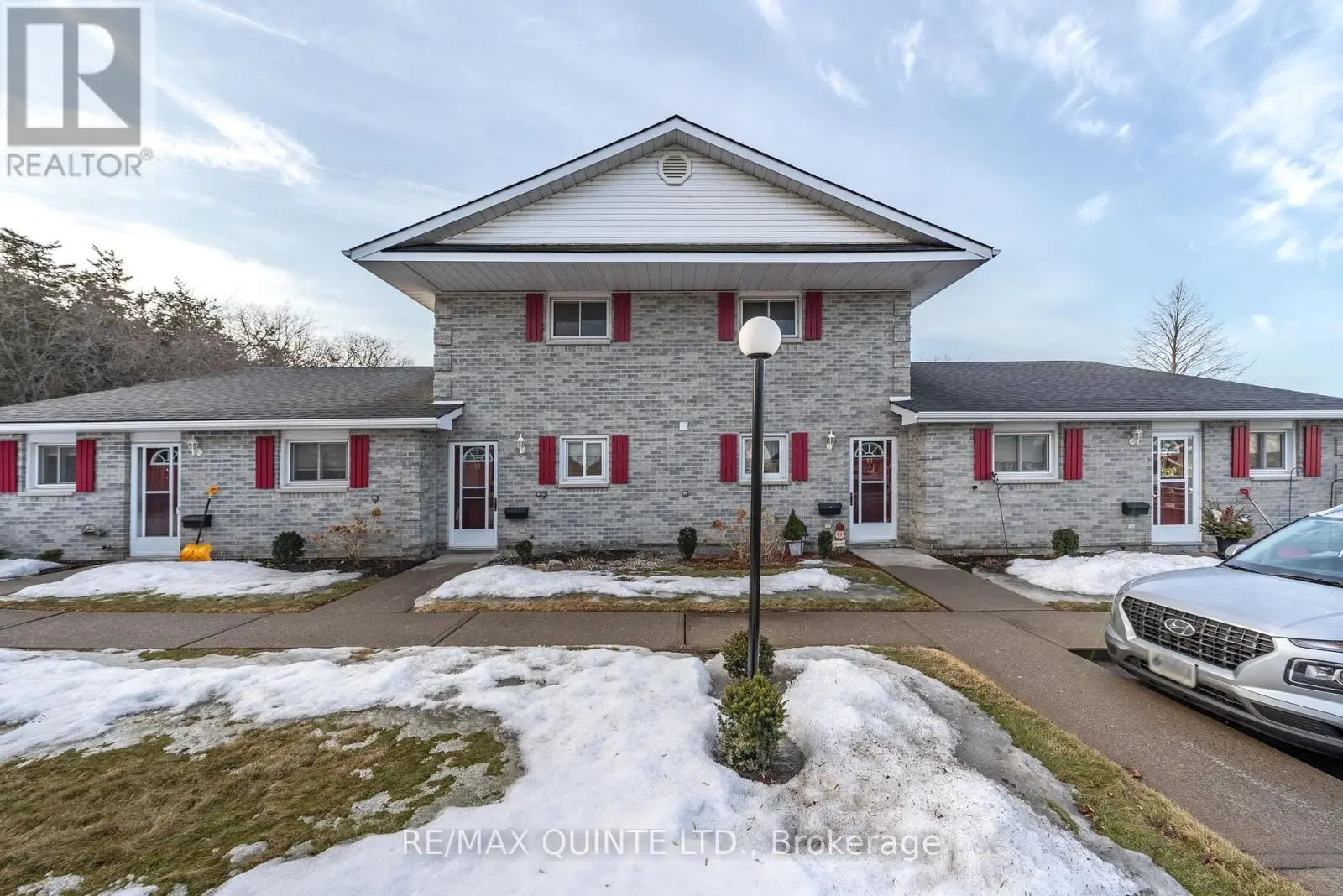 19 - 73 Lywood Street, Belleville, Ontario  K0K 1K0 - Photo 1 - X12015443