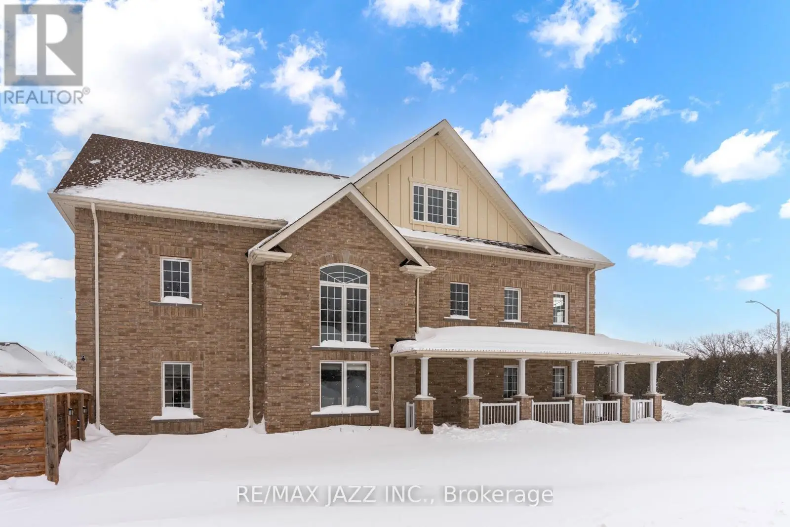 2340 Whitewood Crescent, Innisfil, Ontario  L9S 2B1 - Photo 3 - N12015533