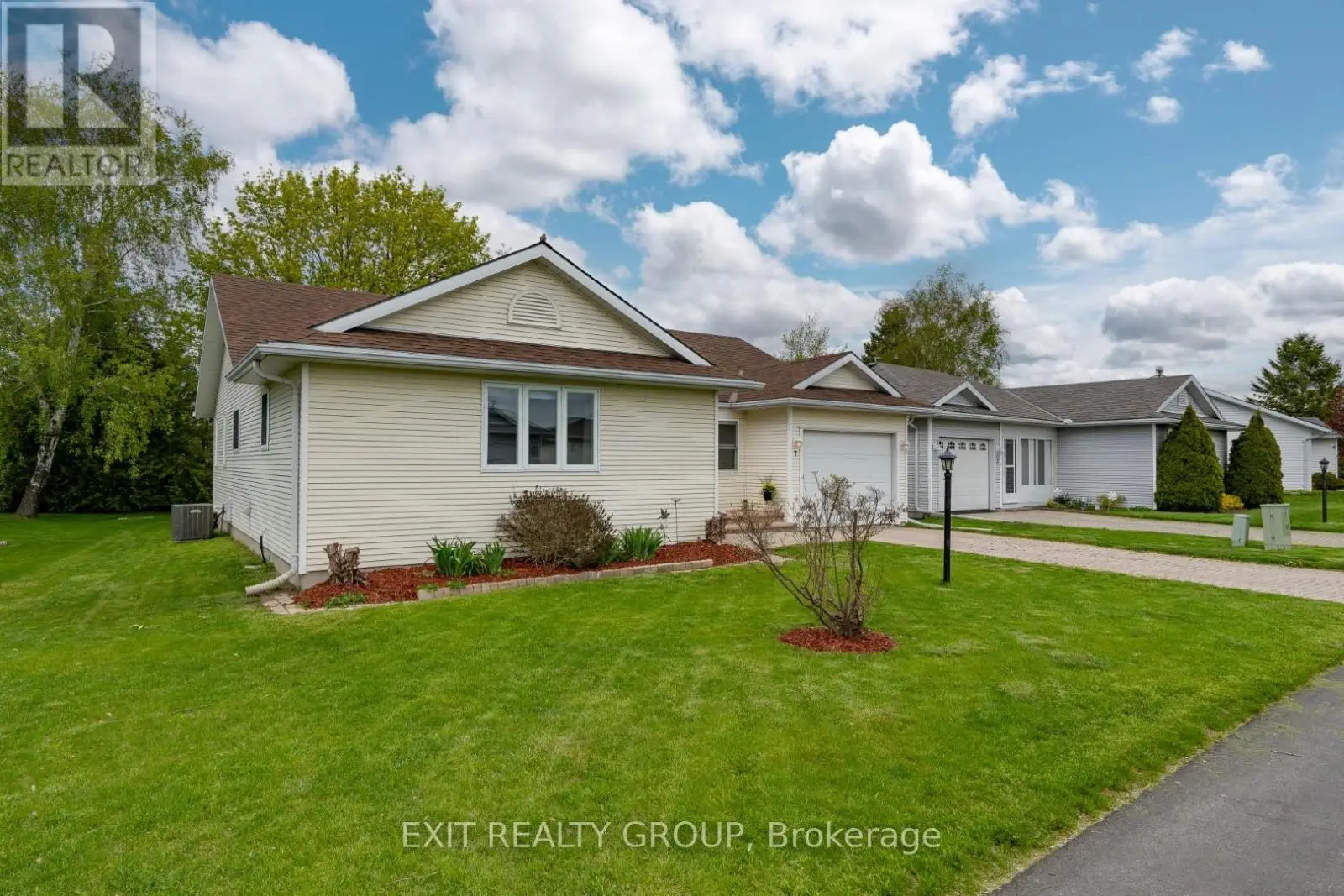 7 Cretney Drive, Prince Edward County, Ontario  K0K 3L0 - Photo 3 - X12016579