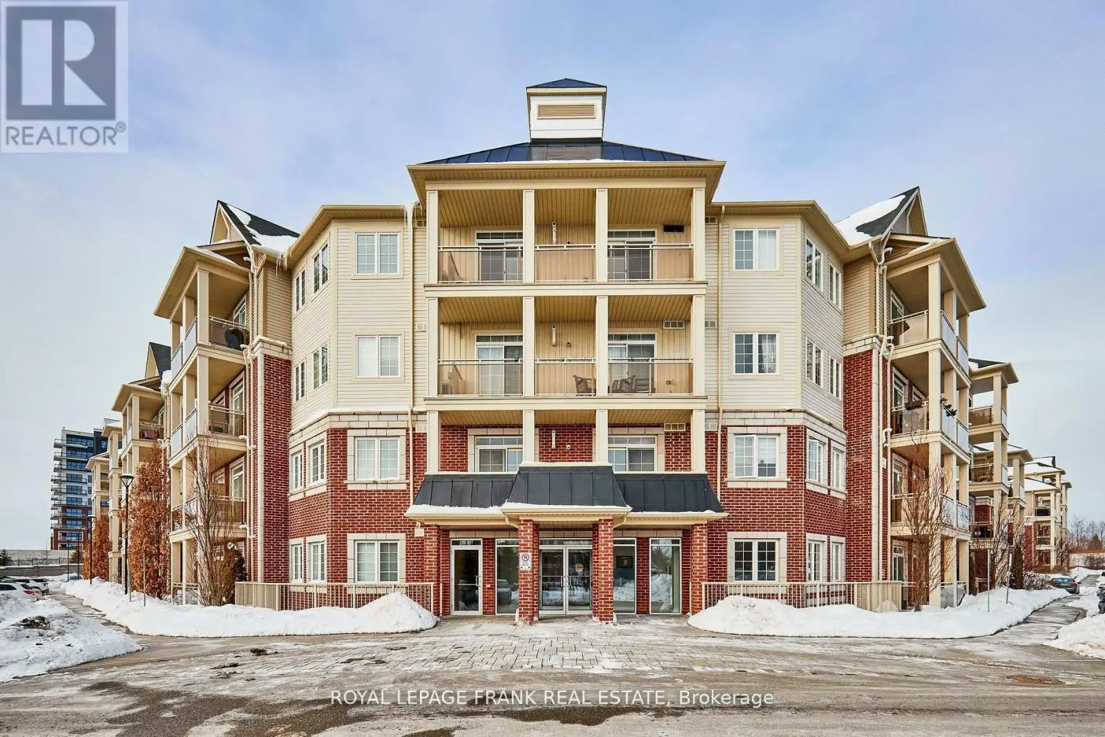 112 - 84 Aspen Springs Drive, Clarington, Ontario  L1C 0V3 - Photo 1 - E12016673