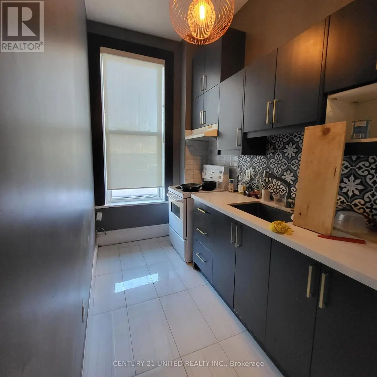 8 - 172.5 Hunter Street, Peterborough, Ontario  K9H 1G8 - Photo 1 - X12019091
