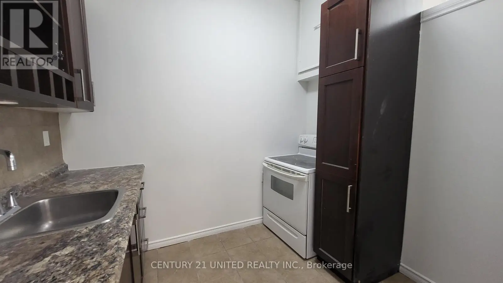 7 - 172.5 Hunter Street, Peterborough, Ontario  K9H 1G8 - Photo 2 - X12019162