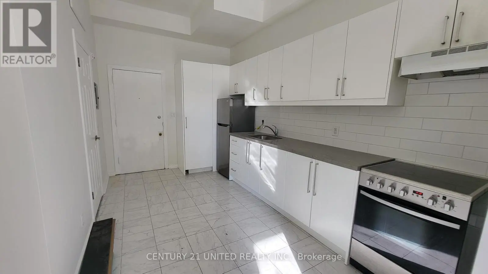 11 - 172.5 Hunter Street, Peterborough, Ontario  K9H 1G8 - Photo 1 - X12019170