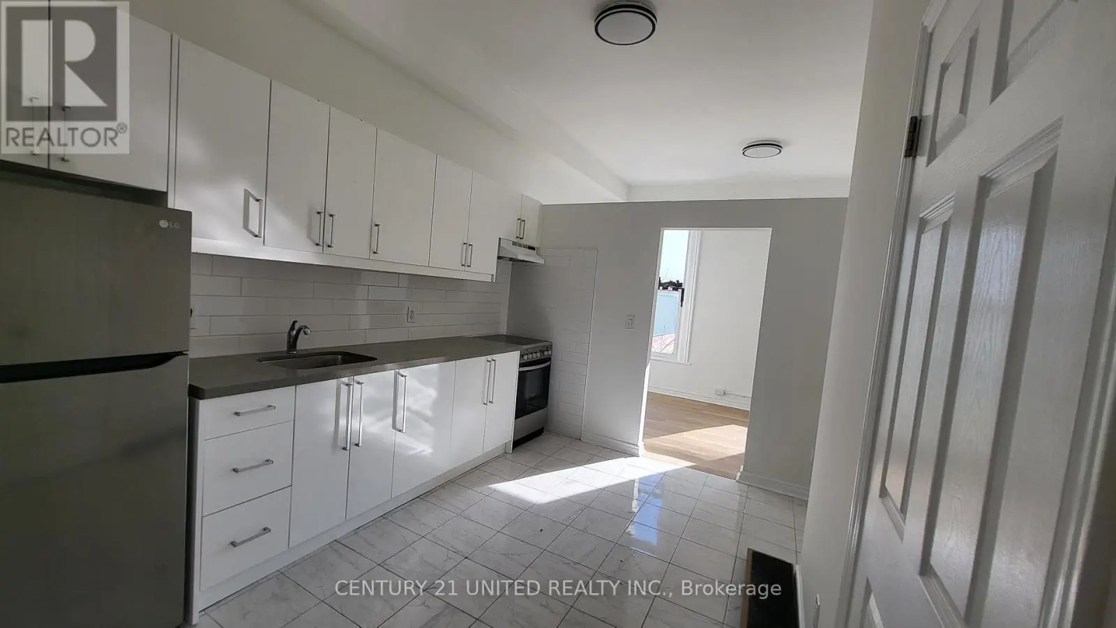 11 - 172.5 Hunter Street, Peterborough, Ontario  K9H 1G8 - Photo 2 - X12019170