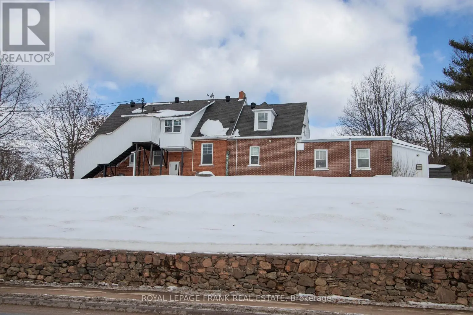 33 Flint Avenue, Bancroft, Ontario  K0L 1C0 - Photo 1 - X12020588