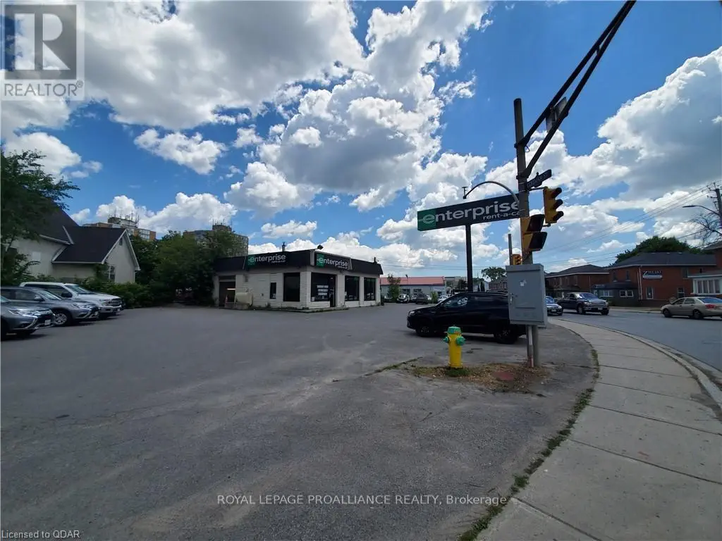 301 Coleman Street, Belleville, Ontario  K8P 3H9 - Photo 2 - X12021157