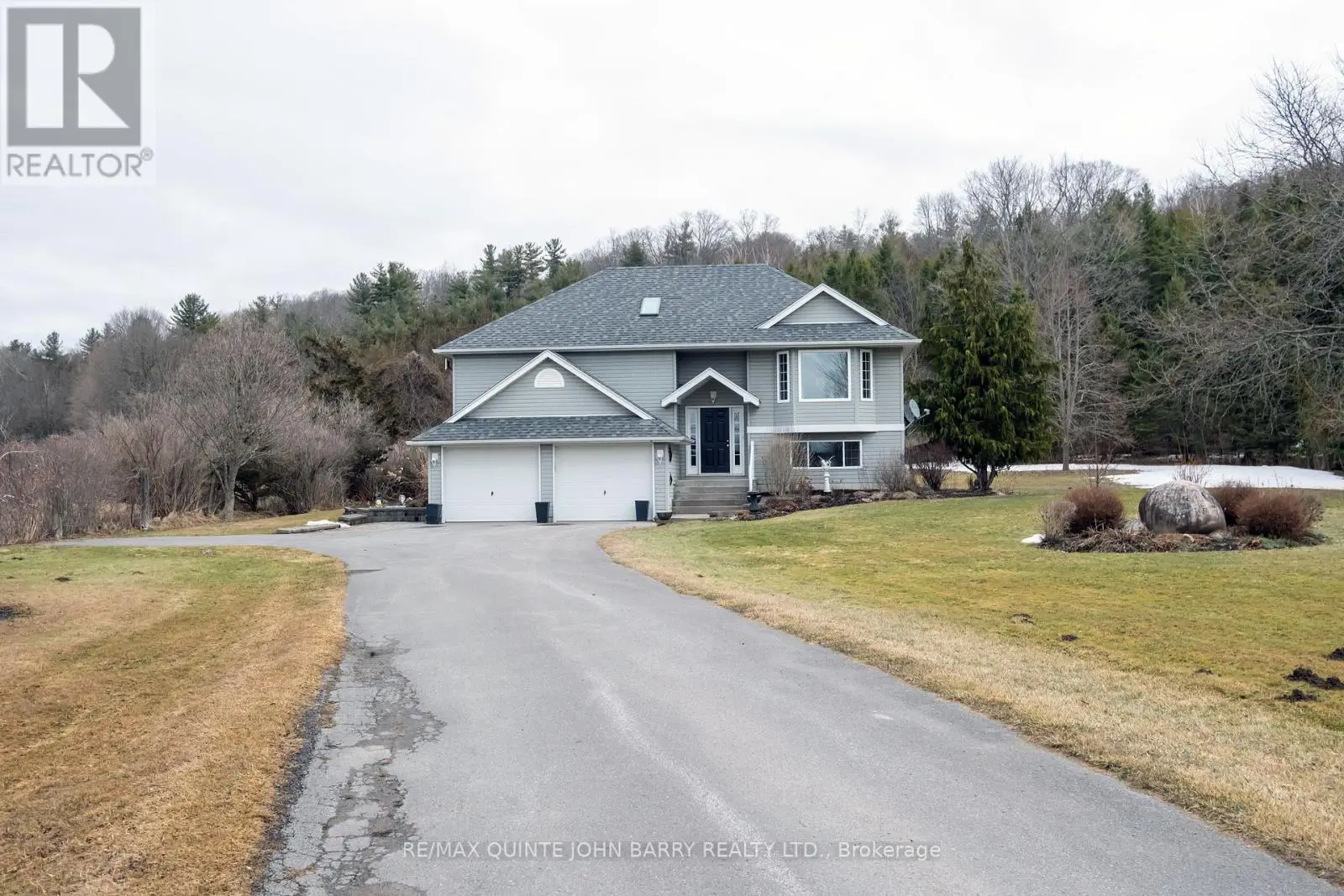 77 Fitzgerald Road, Quinte West, Ontario  K8V 0B1 - Photo 2 - X12026197