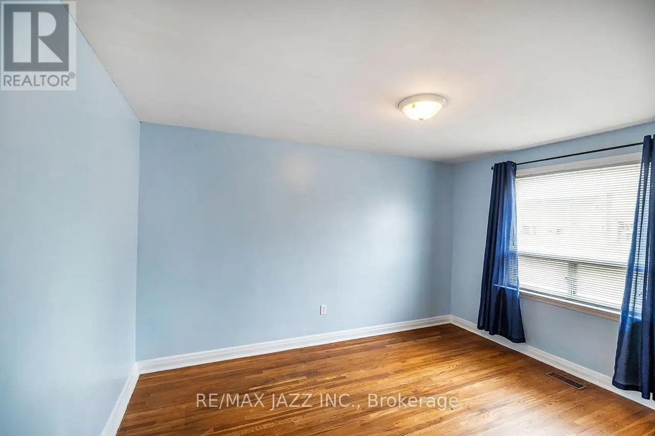 452 Harden Street, Cobourg, Ontario  K9A 2P5 - Photo 3 - X12026239
