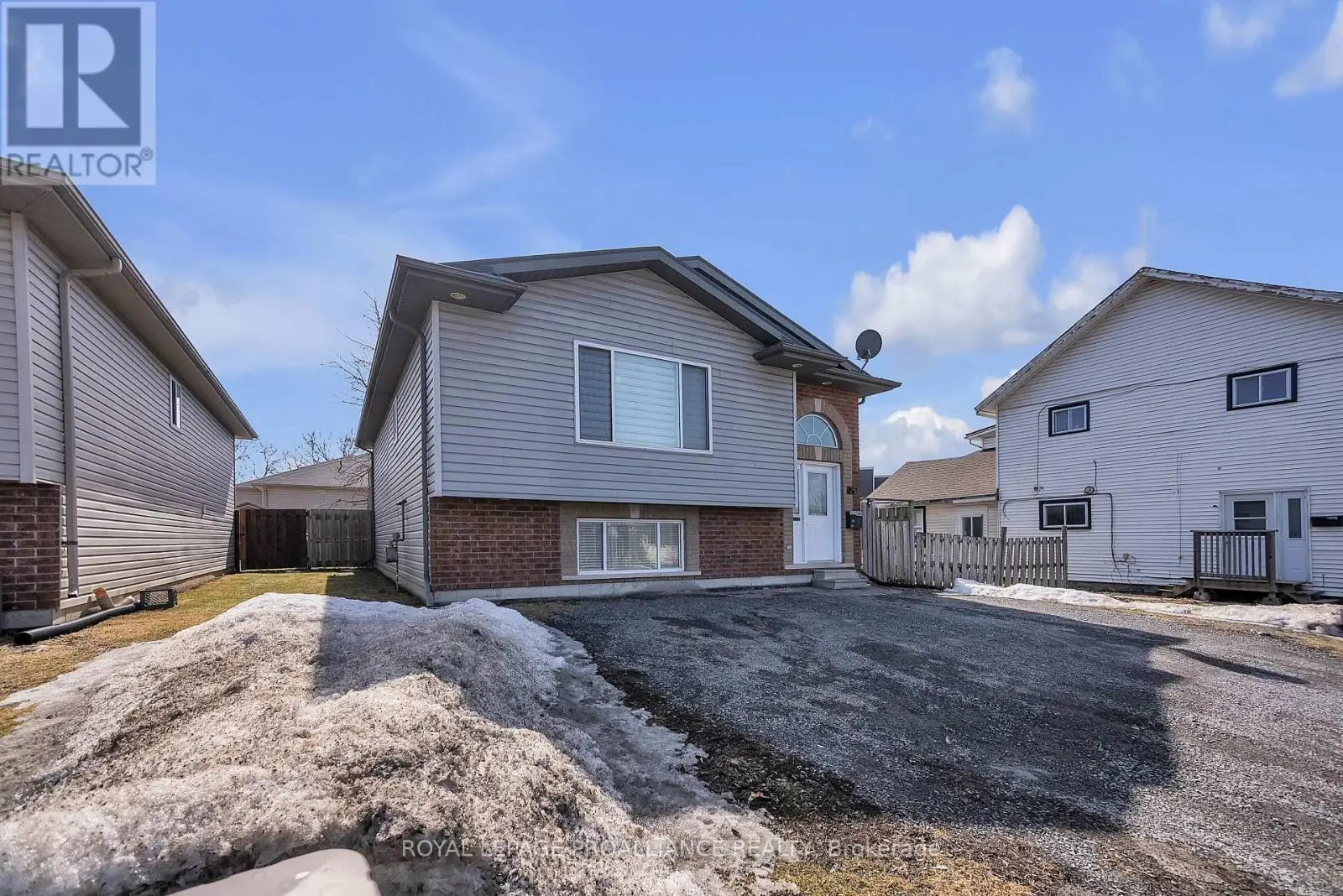 25 Emily Street, Belleville, Ontario  K8N 2P4 - Photo 3 - X12026717