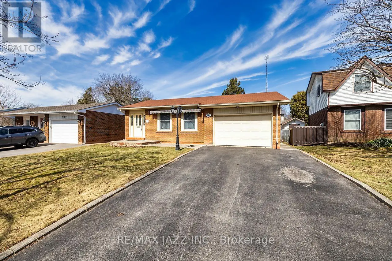 241 Viewmount Street, Oshawa, Ontario  L1H 7C2 - Photo 2 - E12026844