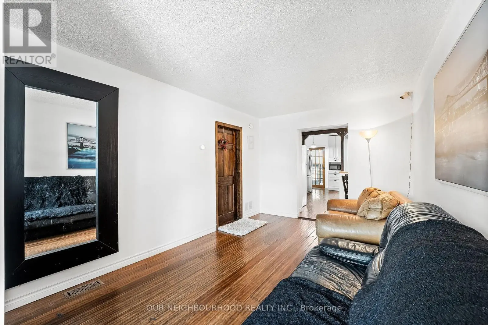 37 Elder Avenue, Toronto, Ontario  M8W 1S3 - Photo 3 - W12029365
