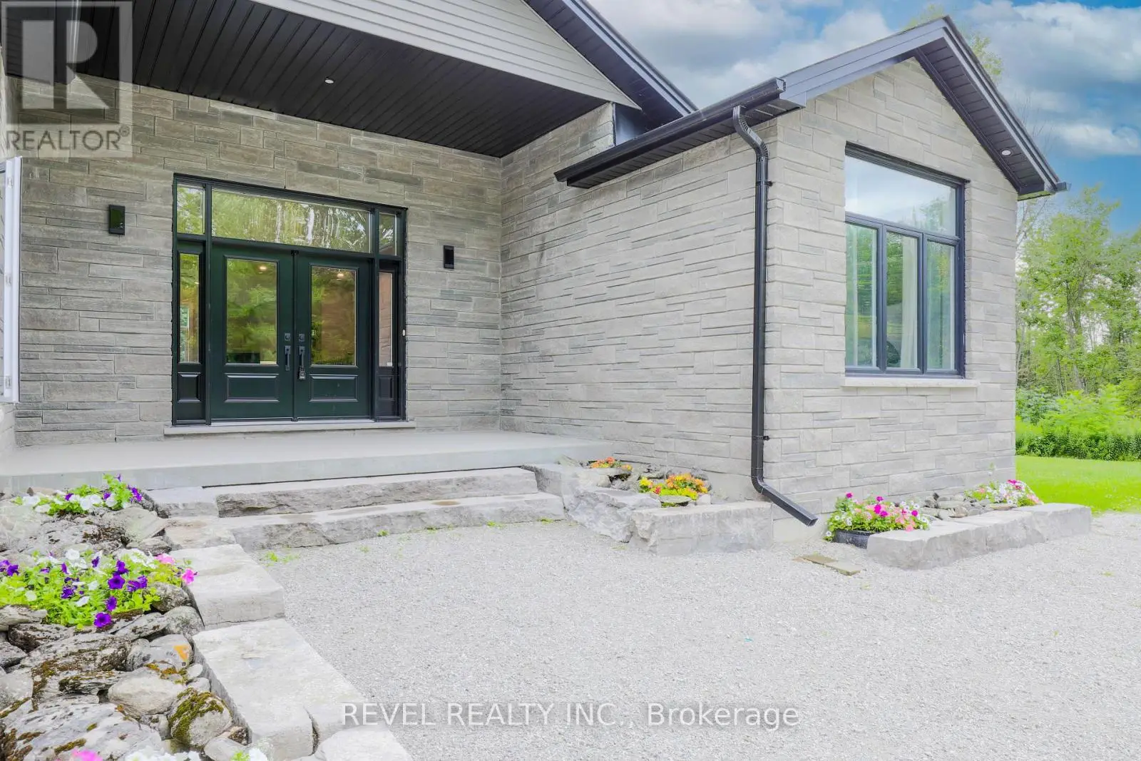 99 Kagawong Road, Kawartha Lakes, Ontario  K0M 1G0 - Photo 3 - X12030823