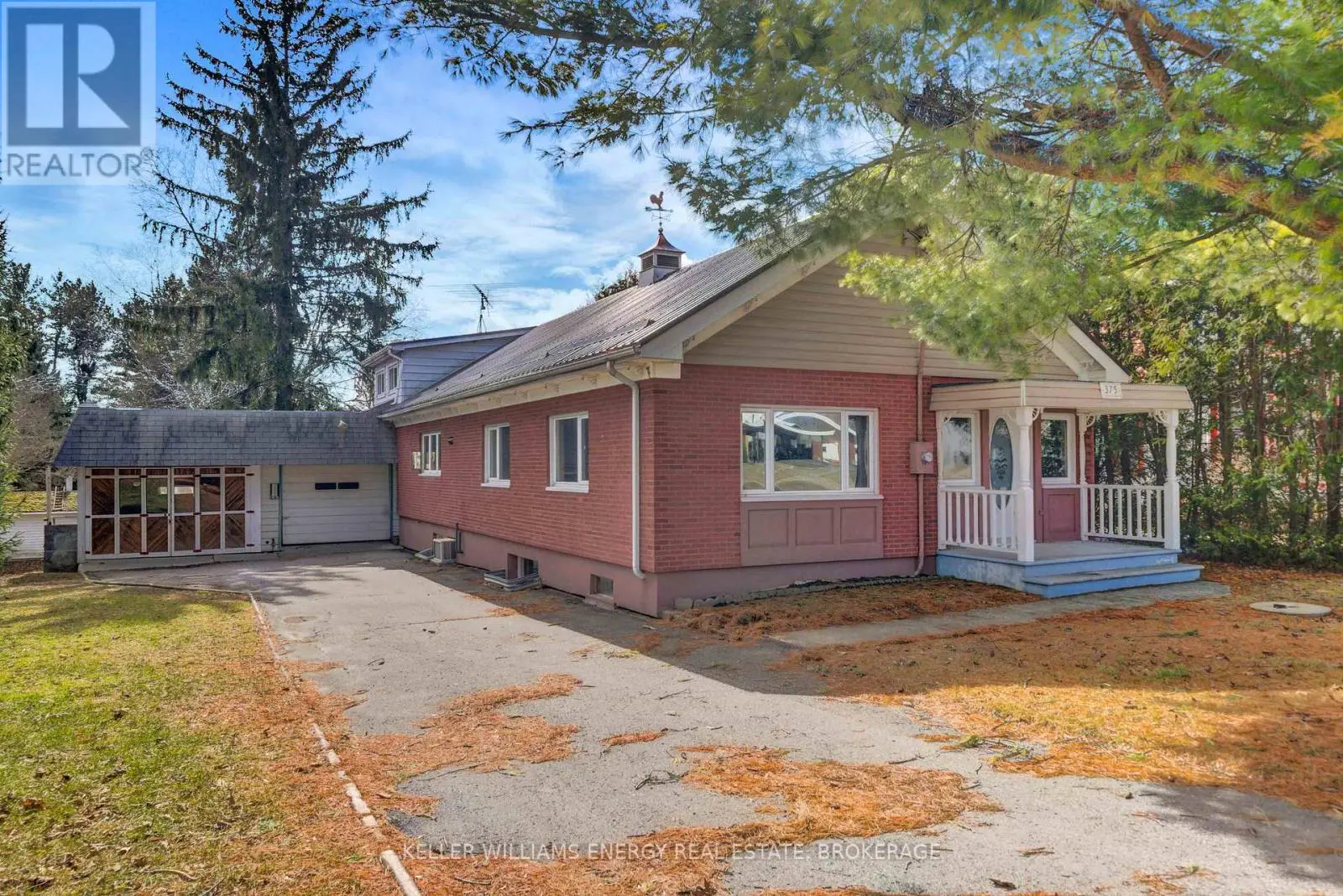375 Bloomfield Main Street, Prince Edward County, Ontario  K0K 1G0 - Photo 1 - X12031466