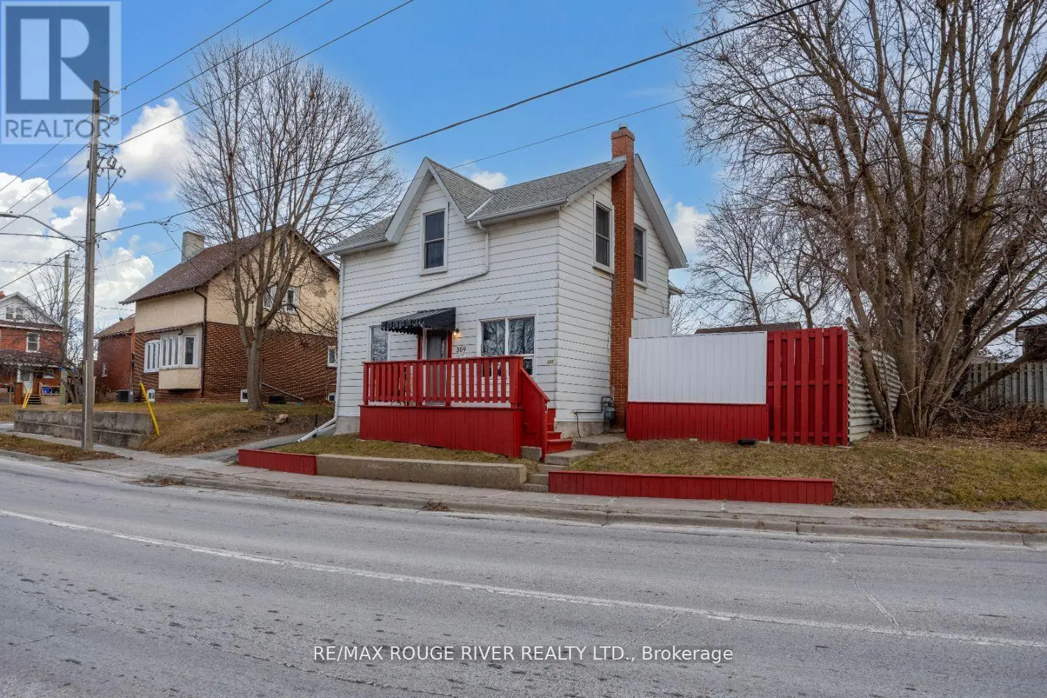 309 Centre Street S, Oshawa, Ontario  L1H 4B3 - Photo 2 - E12032632