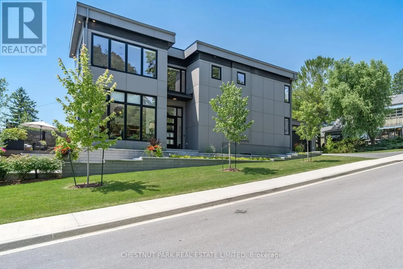 9c Hill Street, Prince Edward County, Ontario  K0K 2T0 - Photo 3 - X12032610