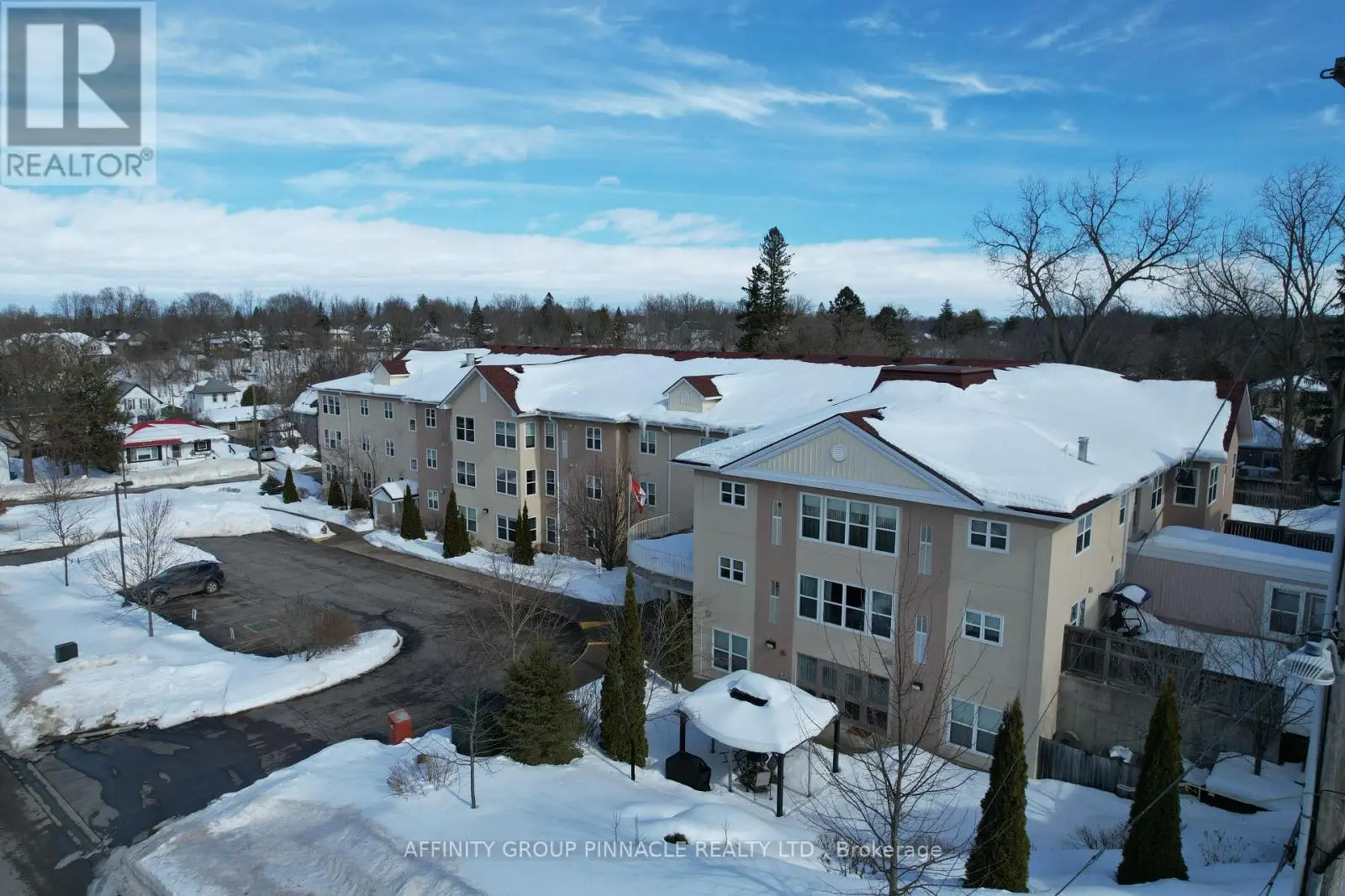 106 - 8 Huron Street E, Kawartha Lakes, Ontario  K9V 6K3 - Photo 2 - X12032888