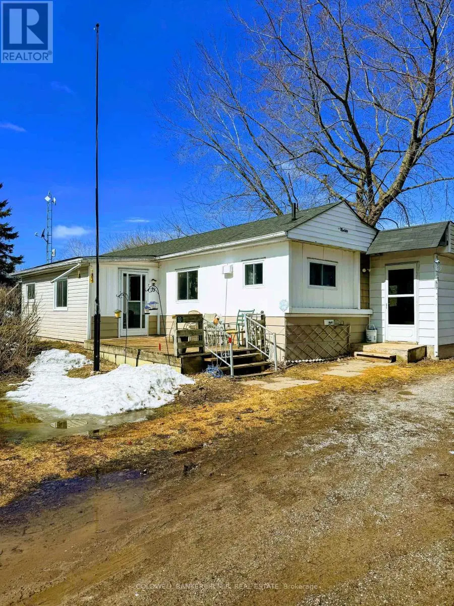 10 Driftwood Crescent, Kawartha Lakes, Ontario  K9V 0K1 - Photo 1 - X12033710