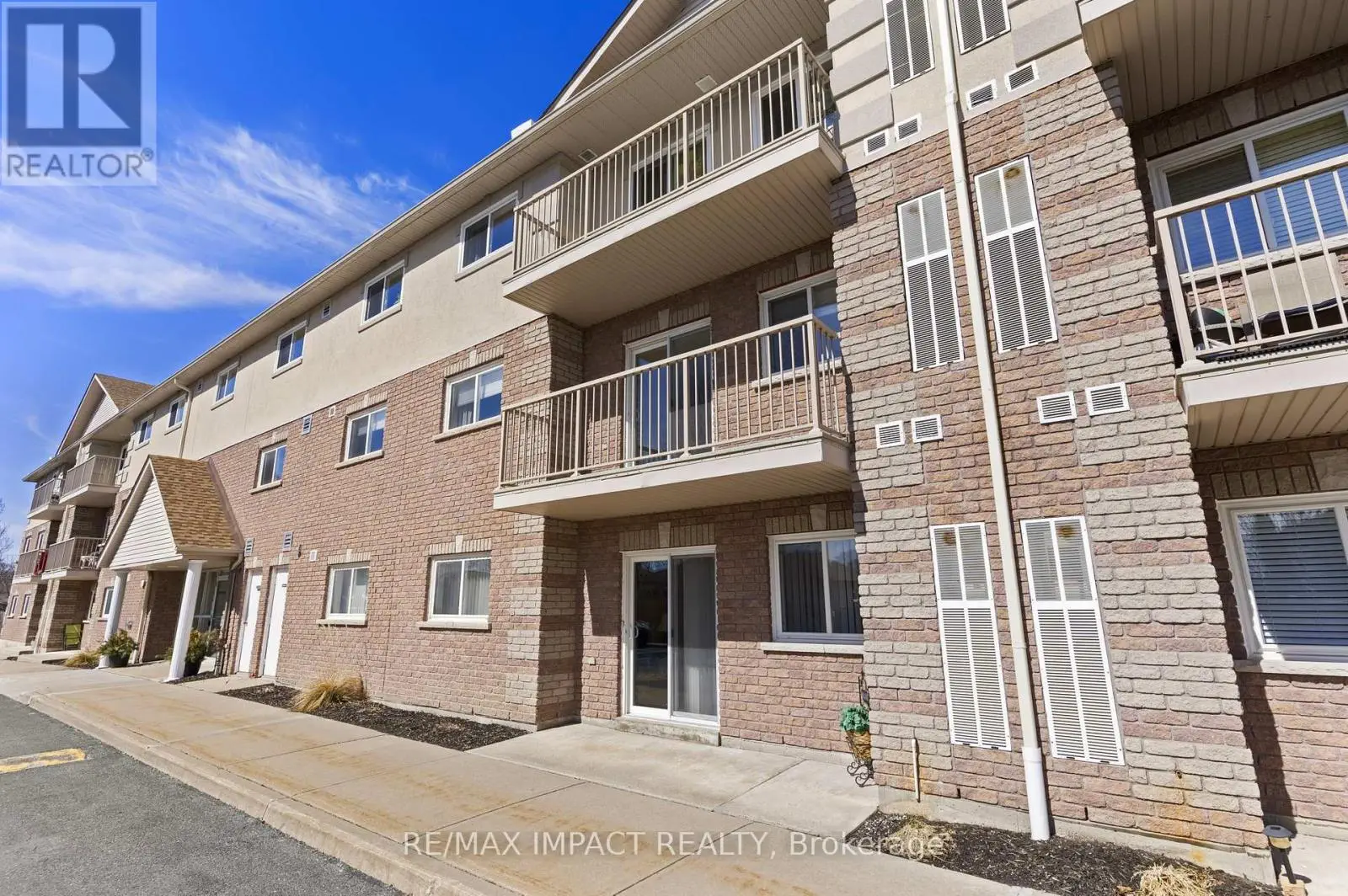 203 - 841 Battell Street, Cobourg, Ontario  K9A 0B9 - Photo 1 - X12034112