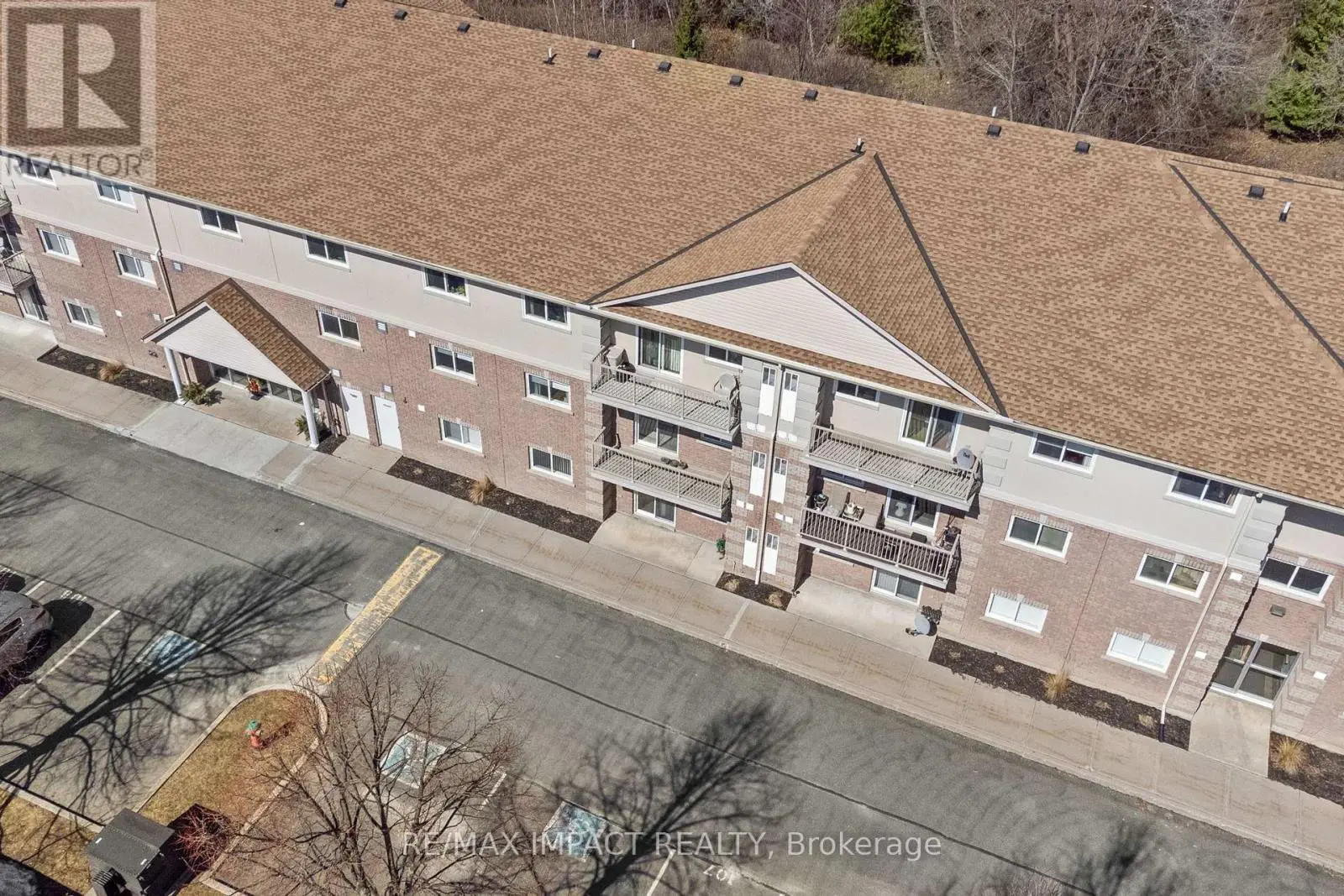 203 - 841 Battell Street, Cobourg, Ontario  K9A 0B9 - Photo 2 - X12034112