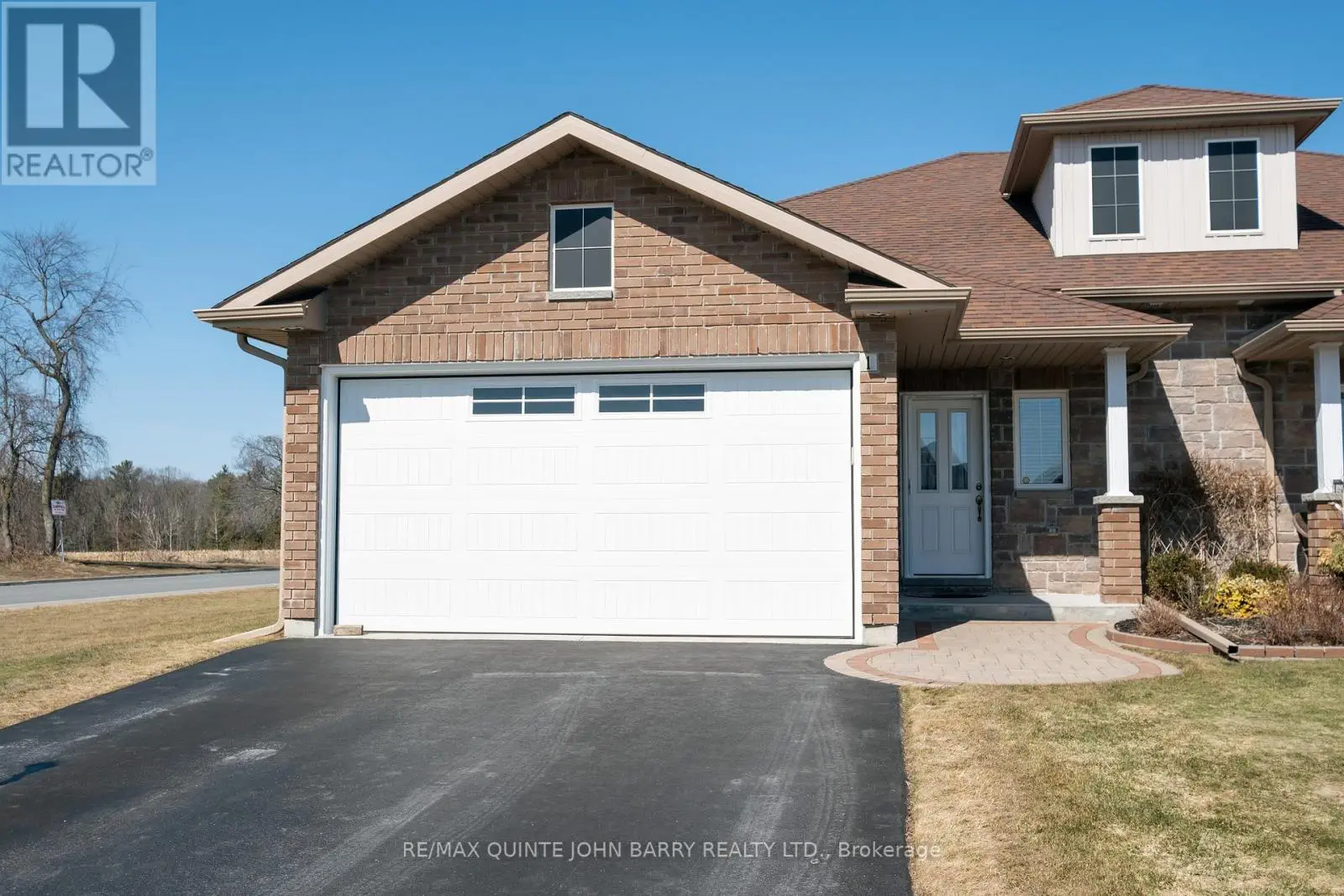 1 Mcintosh Crescent, Quinte West, Ontario  K8V 0G1 - Photo 1 - X12028621